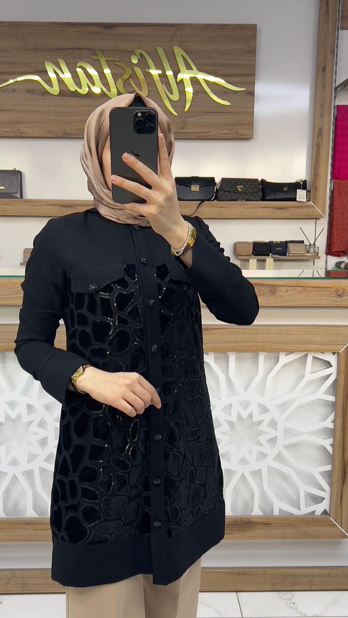 Kadife Payet Detaylı Tunik SİYAH hya 1424