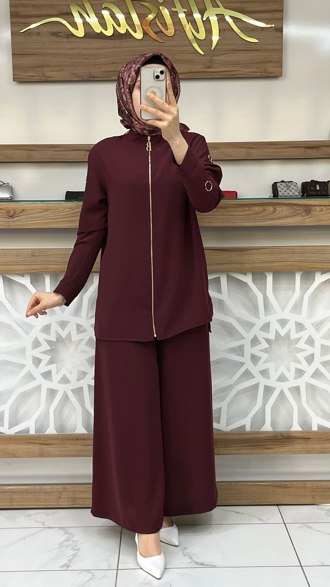 Kolları Halka Detaylı Pantolonlu Takım belli 25K6001