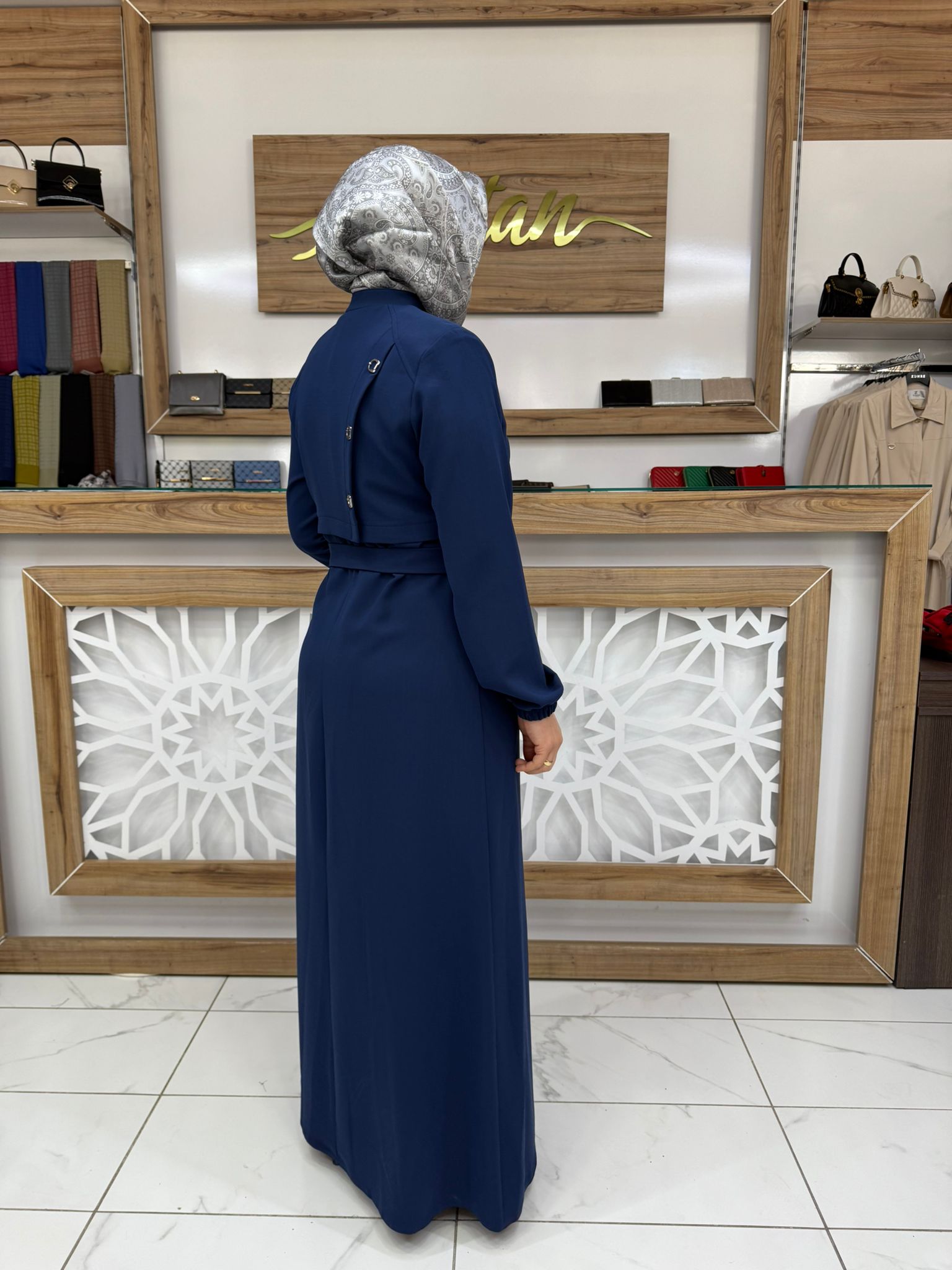 Ön ve Arkası Süs Detaylı Ferace zrny 5528