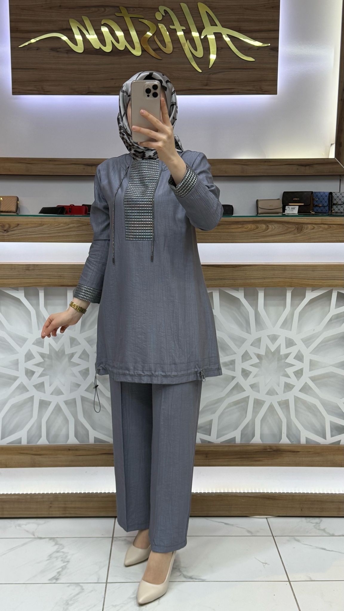 File Detaylı  Pantolonlu İkili Takım çnrö 2040