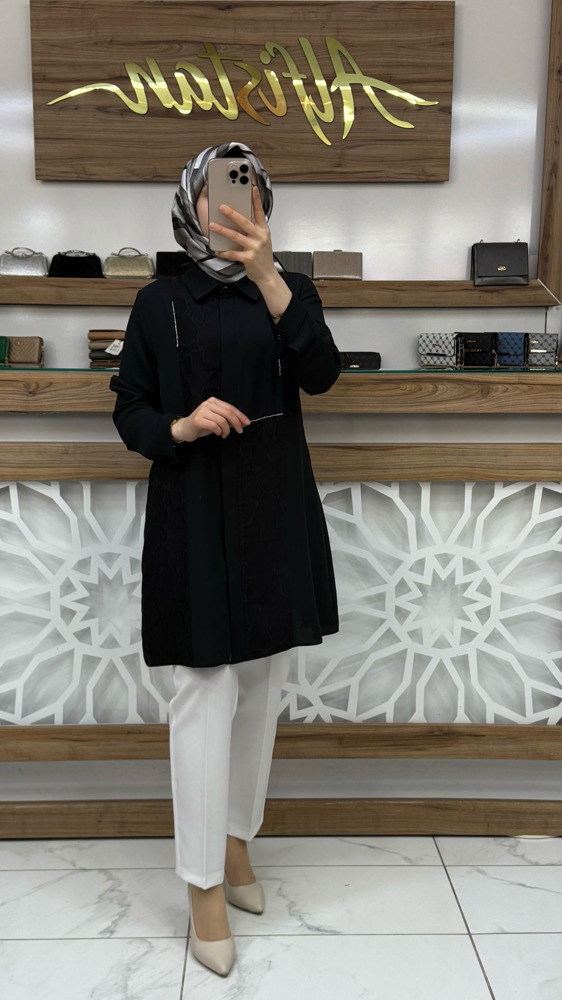 Yakma Garnili Taşlı Tesettür Tunik SİYAH qtn 2964