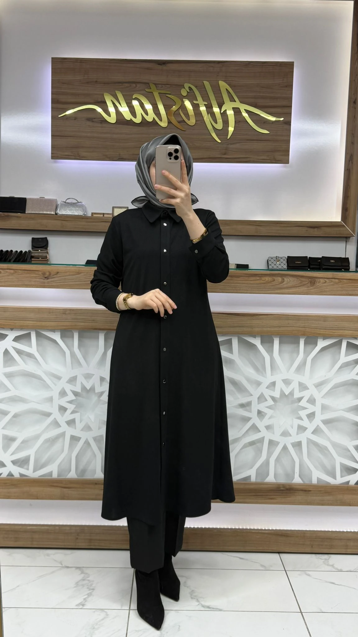 Arkası Taş İşlemeli Tunik çnrö 2200  - siyah