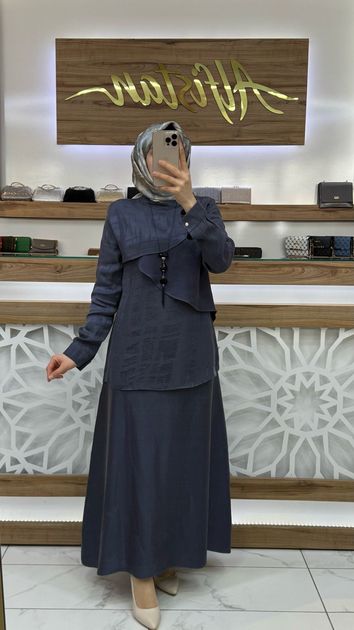 Kolyeli  Etekli Takım çnrö 2058