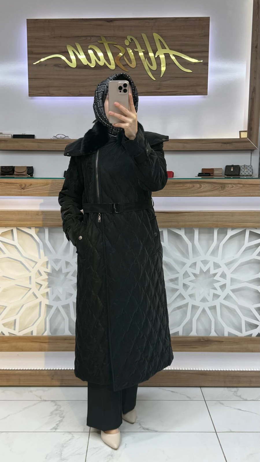 Kürk Yaka Kapitone Mont ZÜHRE 13867 - siyah