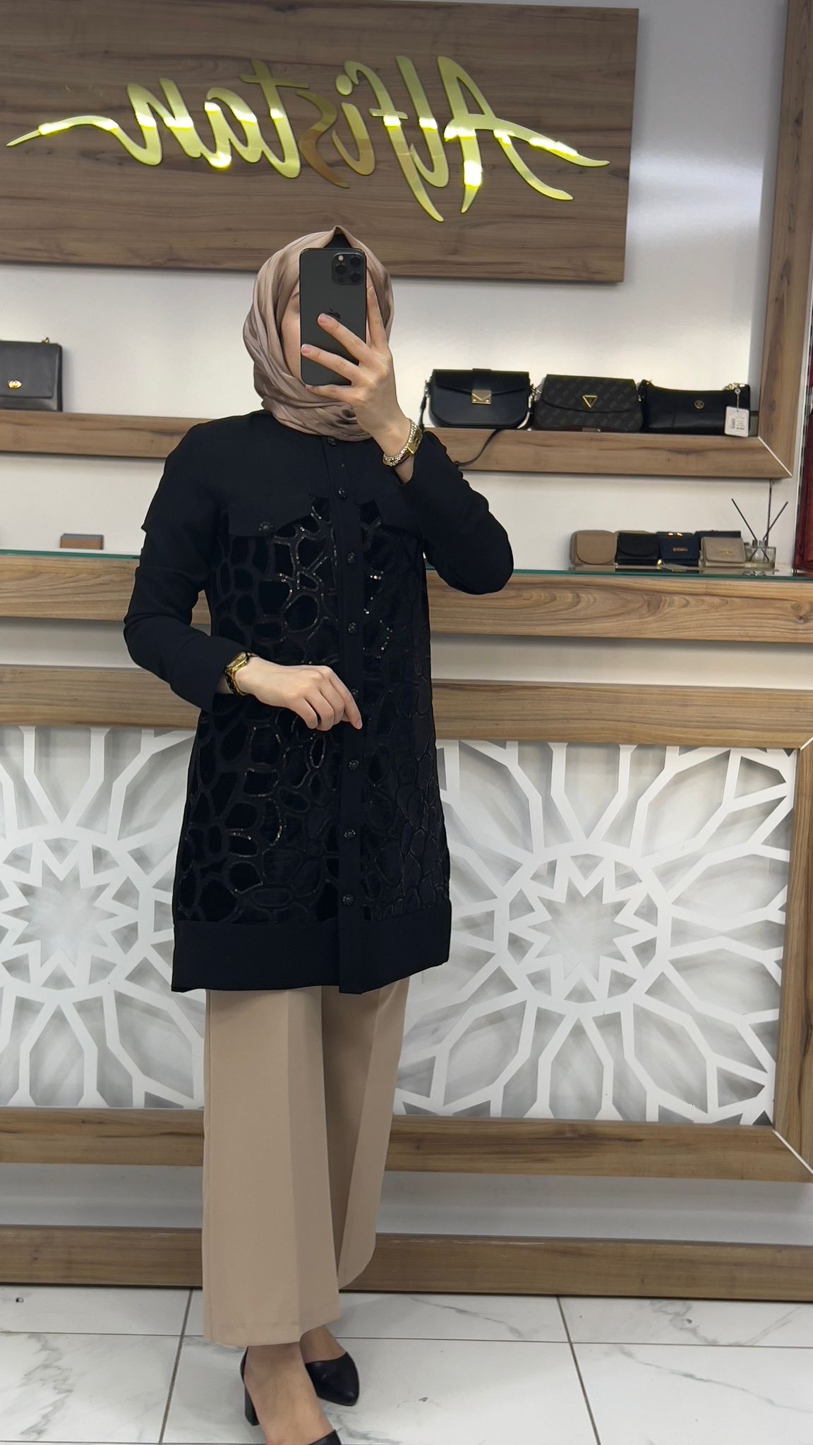 Kadife Payet Detaylı Tunik SİYAH hya 1424