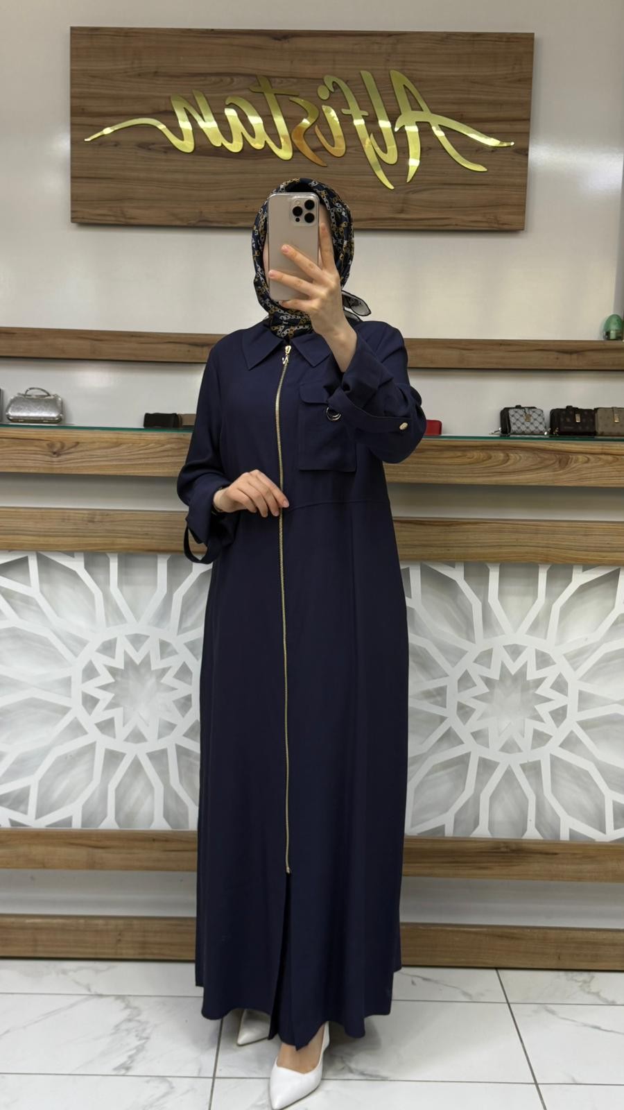 Beli Lastik Kemer Detaylı Önü Fermuarlı Giy Çık Tensel Elbise nuss 26K2001