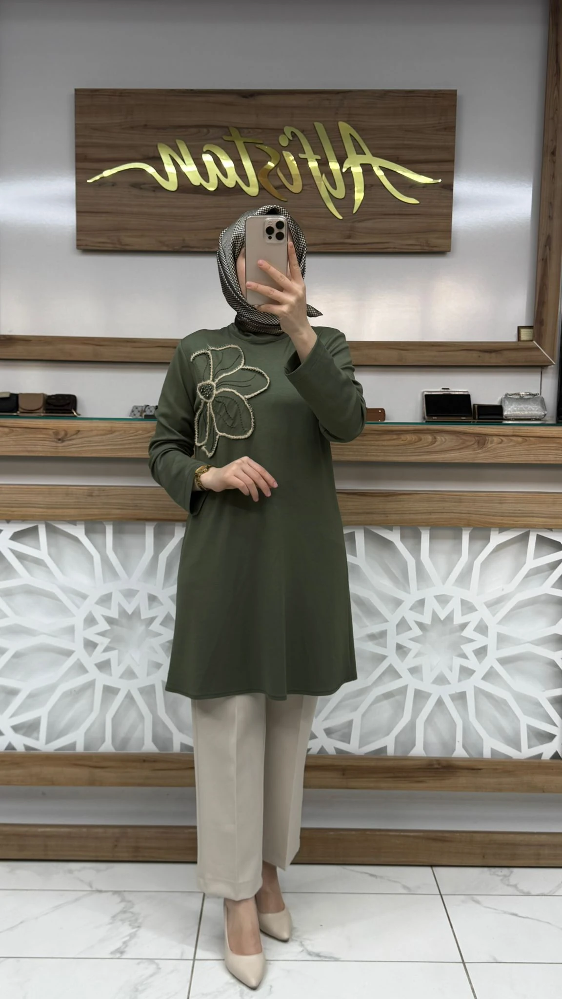 Önü Taş İşlemeli Tunik haya A1625