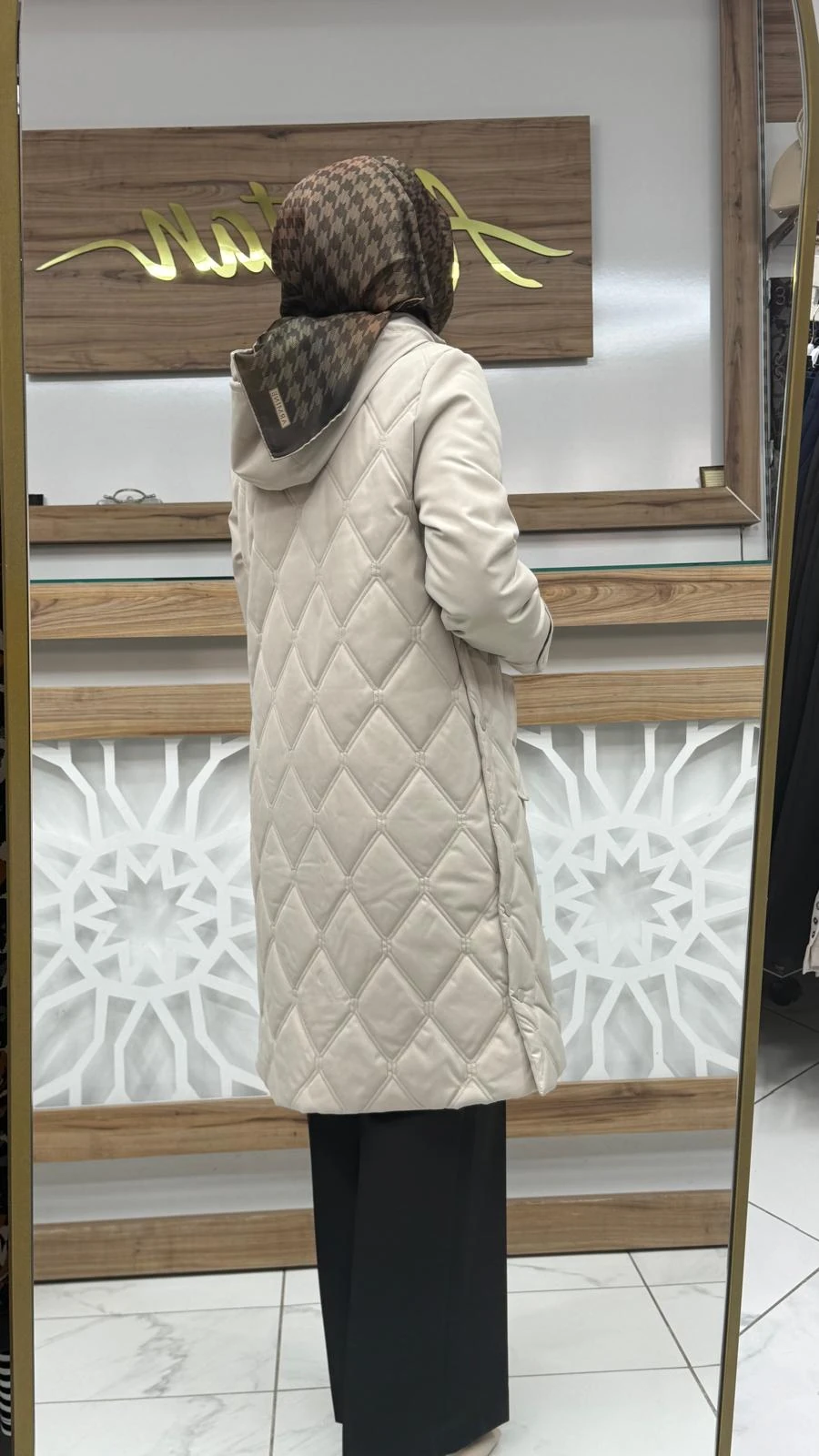 Kapüşonlu Fermuar Detaylı Kapitone Taş Mont  ZÜHRE 13948