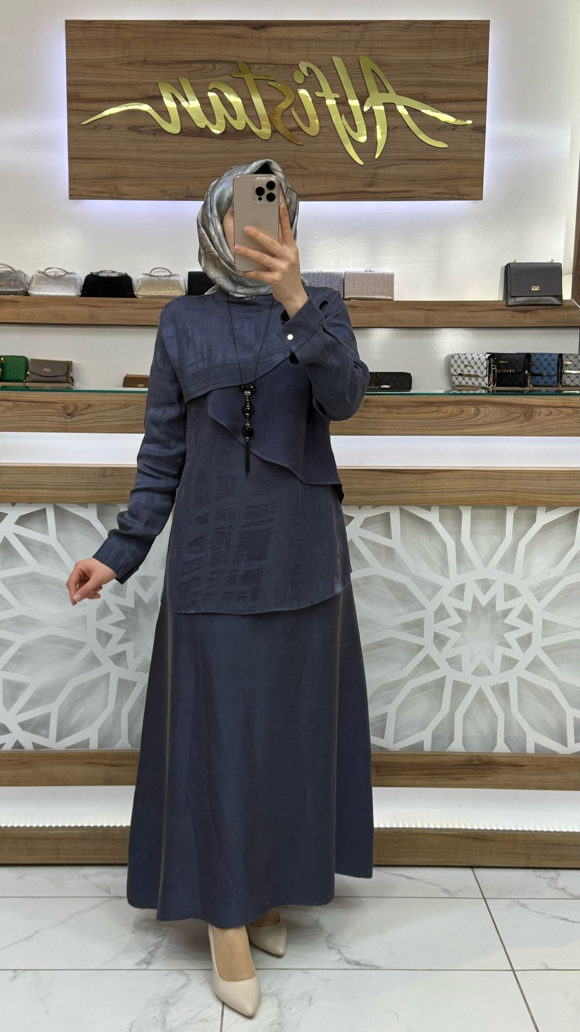 Kolyeli  Etekli Takım çnrö 2058
