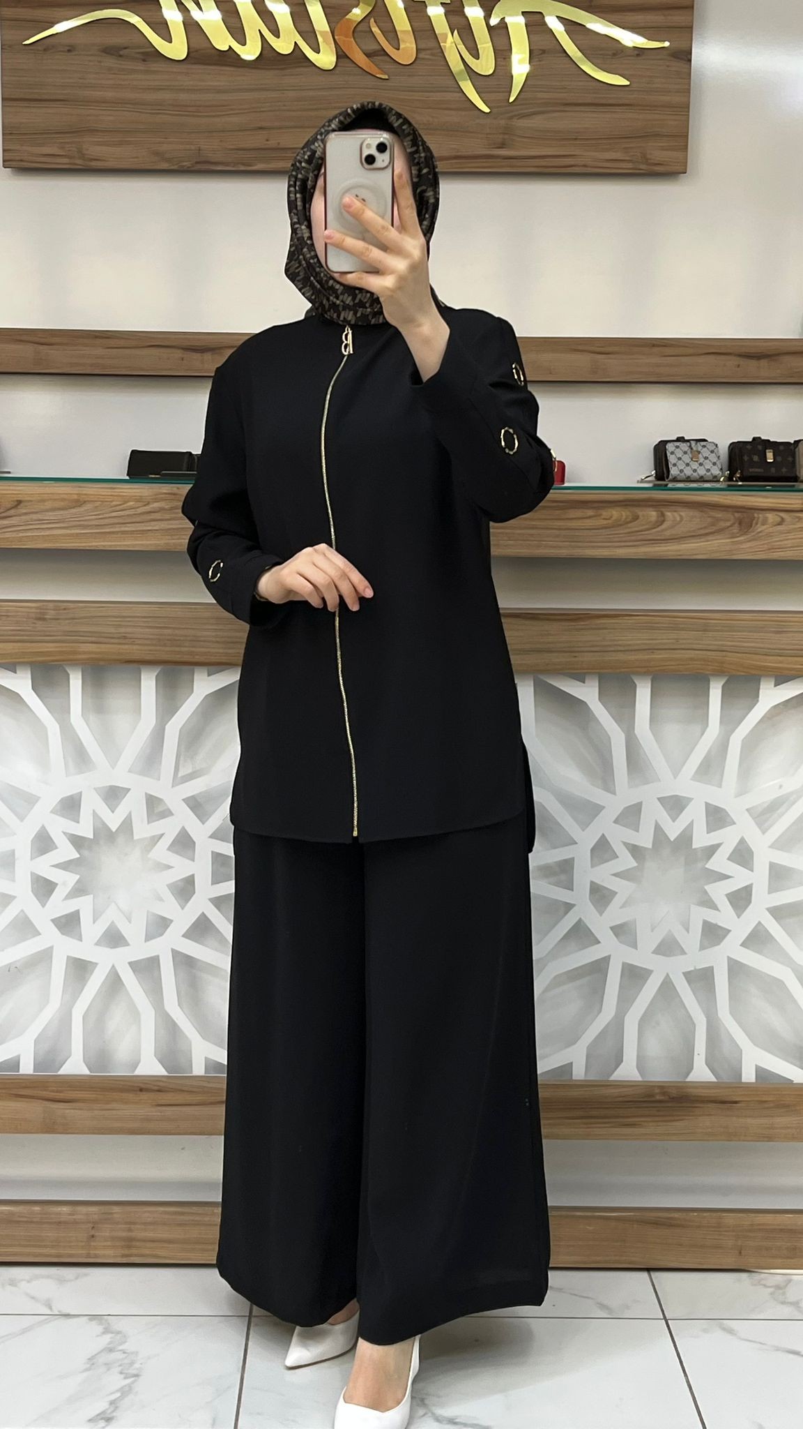 Kolları Halka Detaylı Pantolonlu Takım belli 25K6001