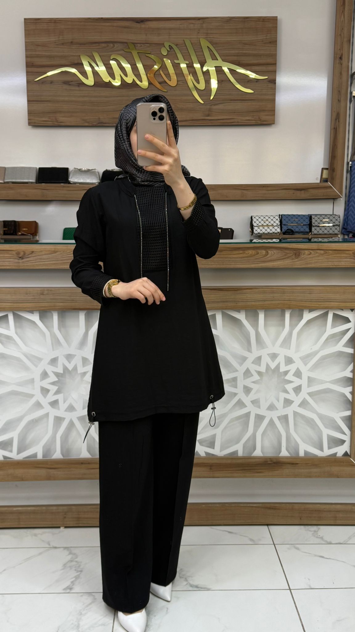 File Detaylı  Pantolonlu İkili Takım çnrö 2040