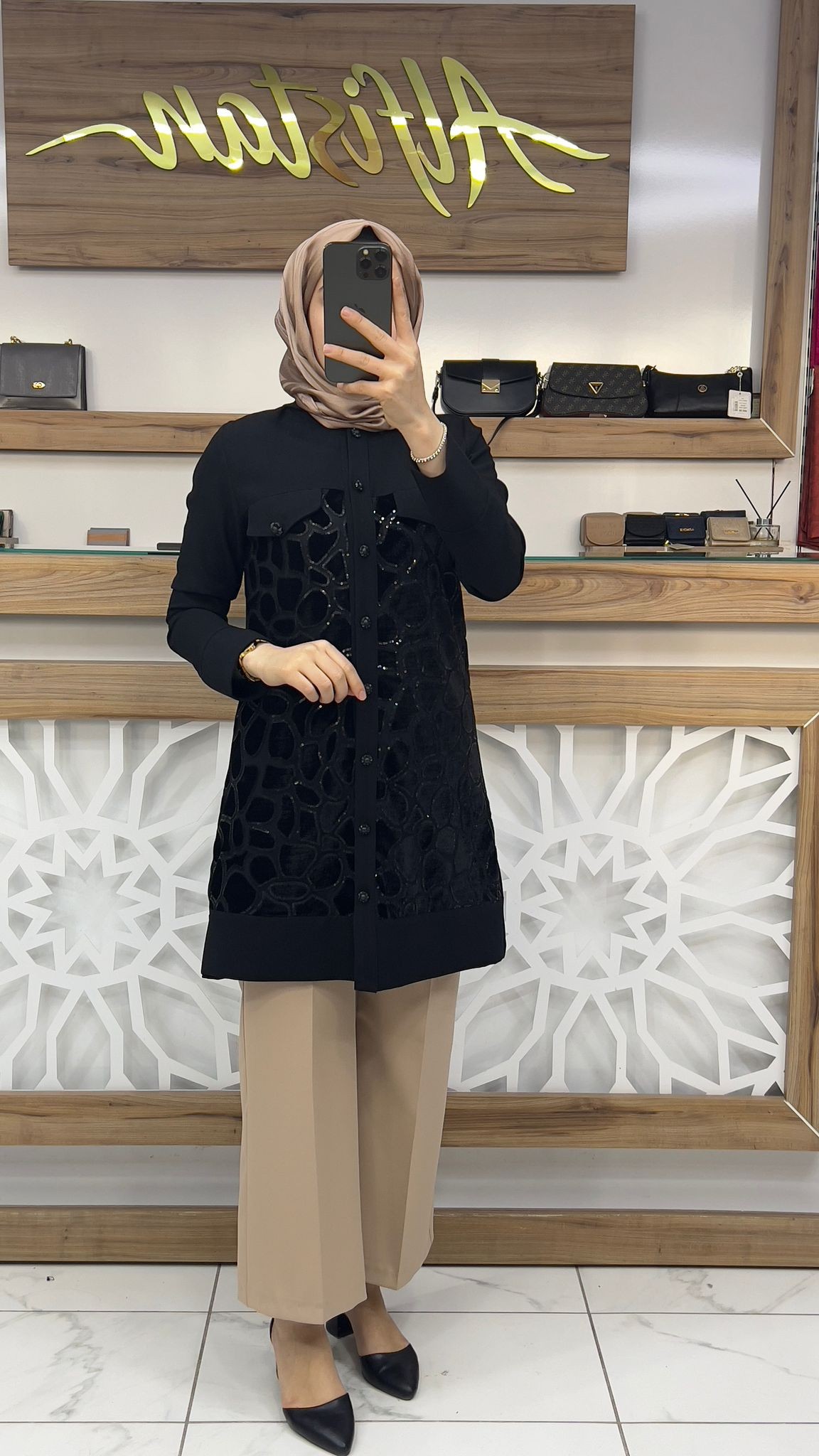 Kadife Payet Detaylı Tunik SİYAH hya 1424