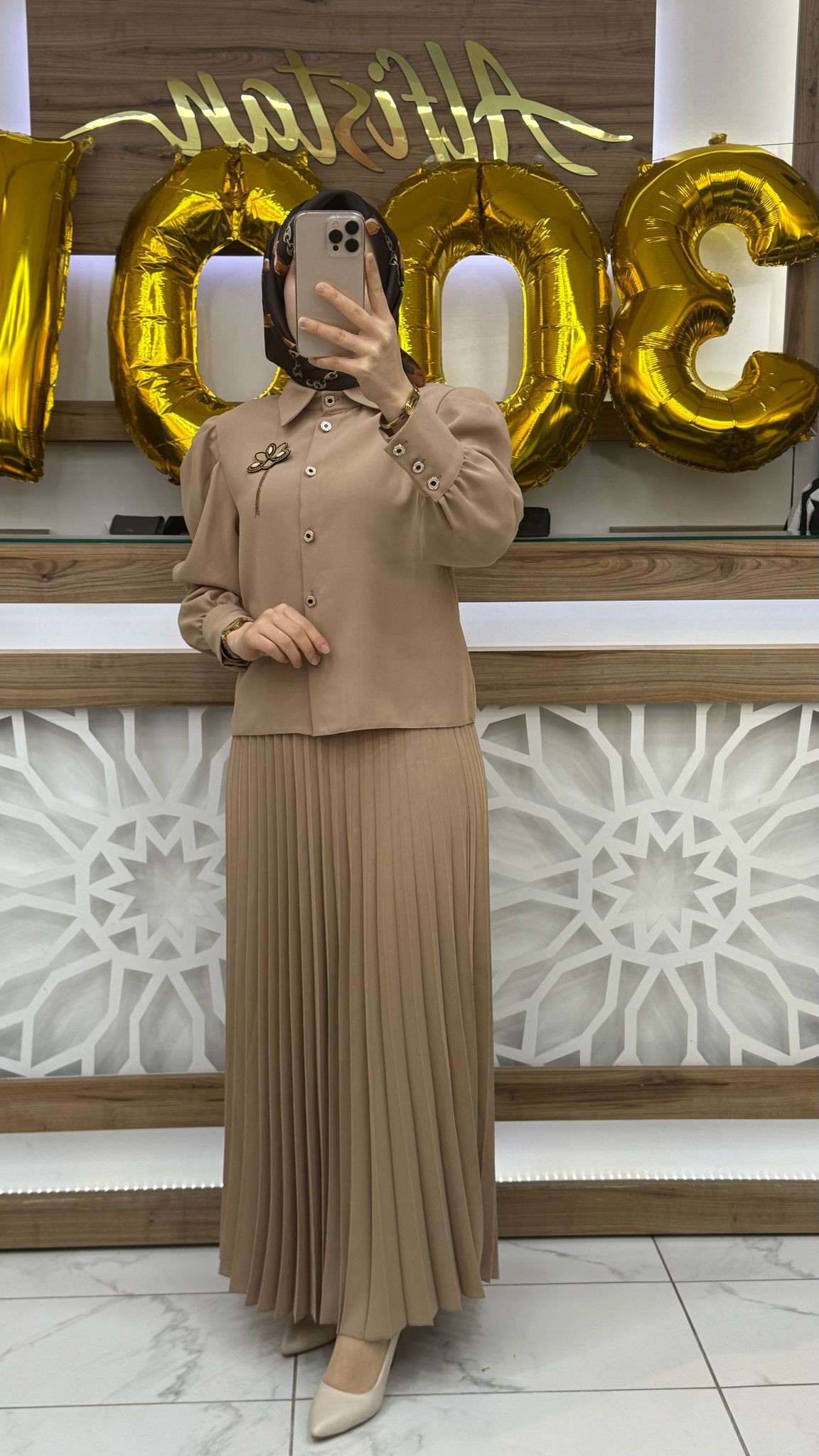 Bronş Detaylı Pilise Etekli Takım dms 1016
