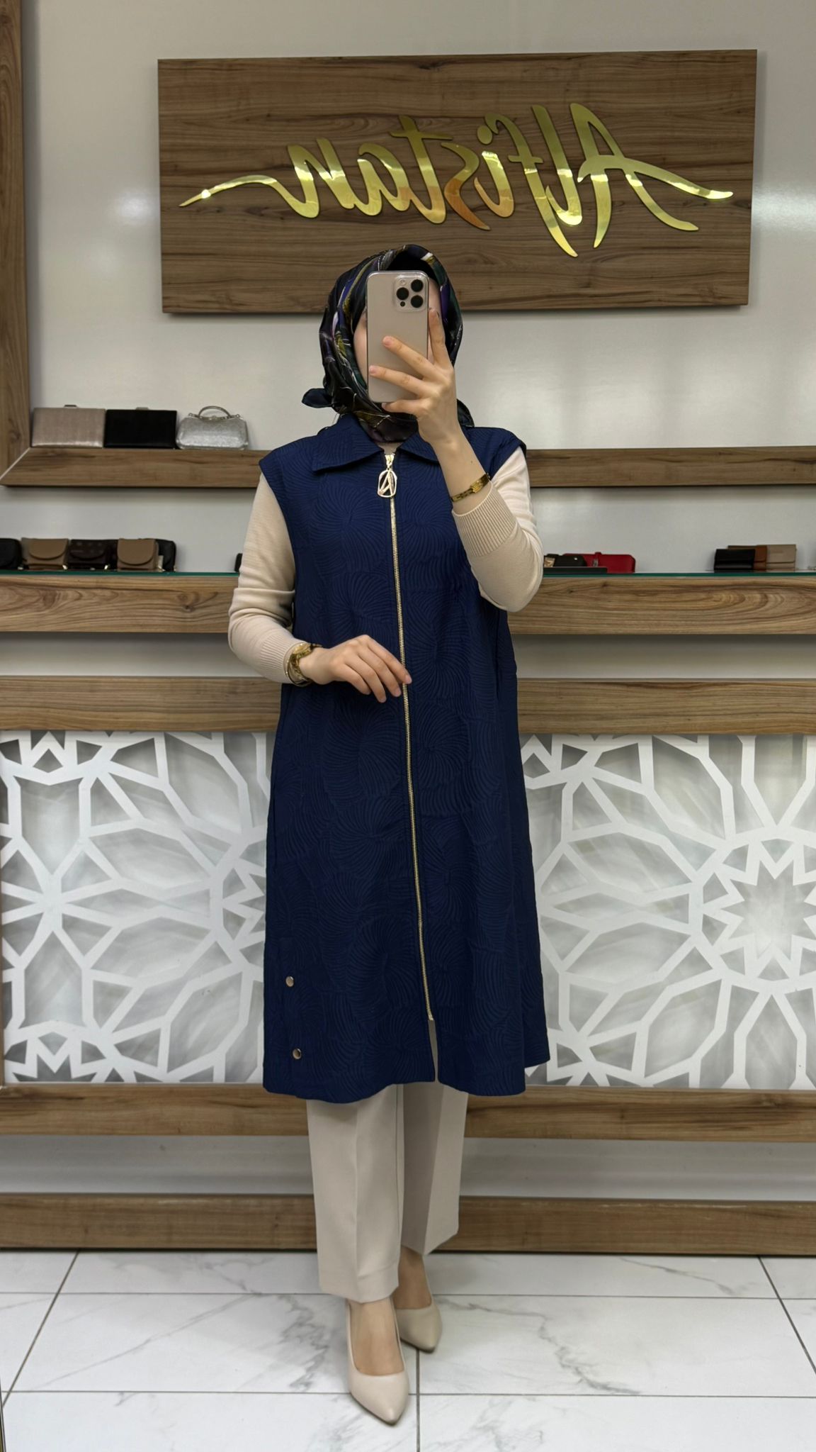Kendinden Desenli Kapitone  Kadın Tesettür Yelek armn 25KT526