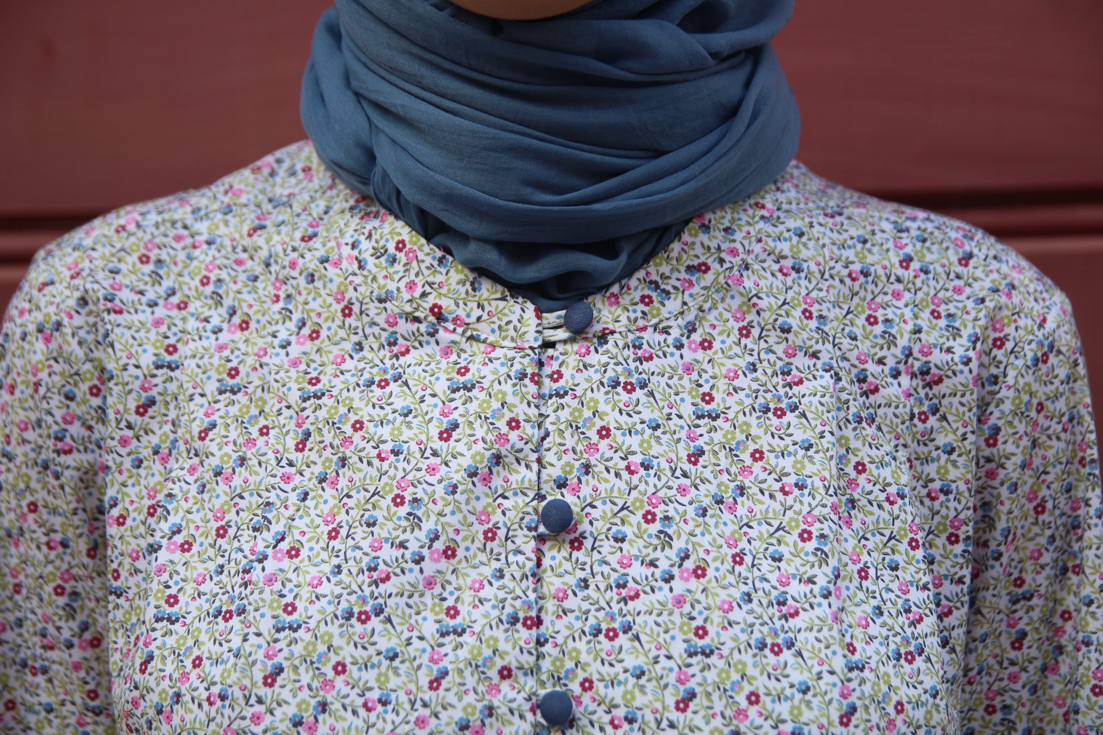 Brit Detaylı Floral Gömlek