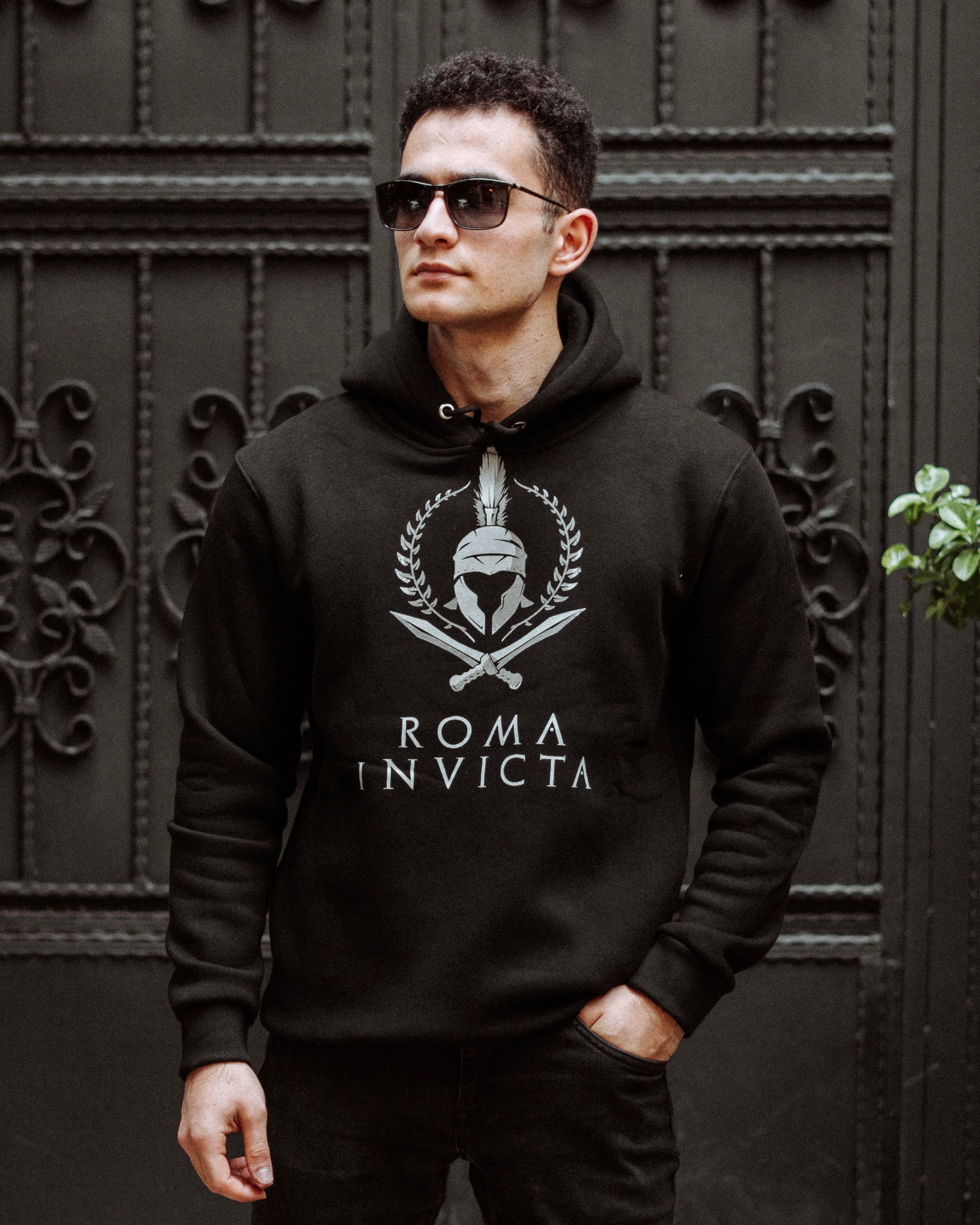 ROMA INVICTA - Özel Tasarım Siyah Hoodie