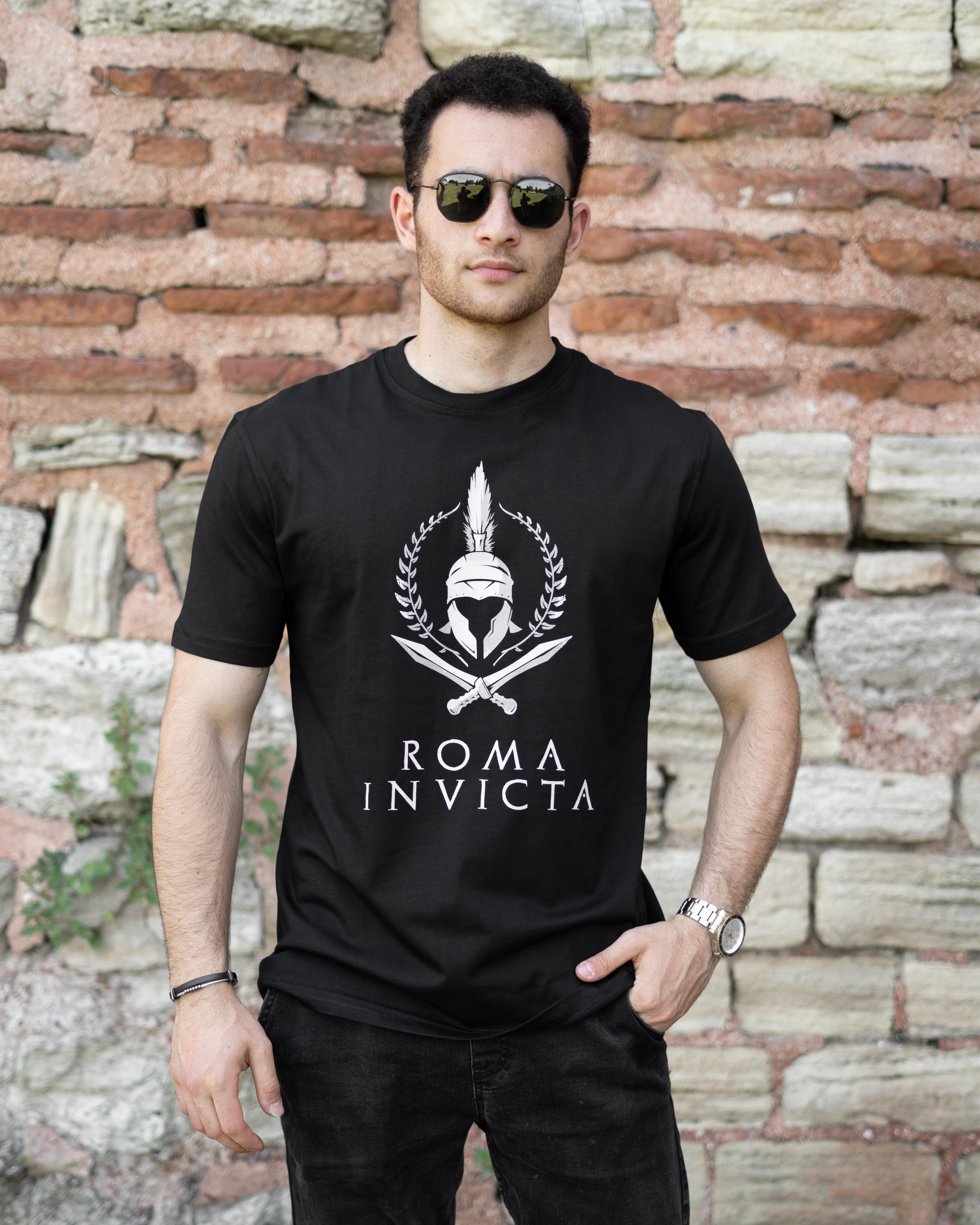 ROMA INVICTA - Özel Tasarım Siyah Tişört