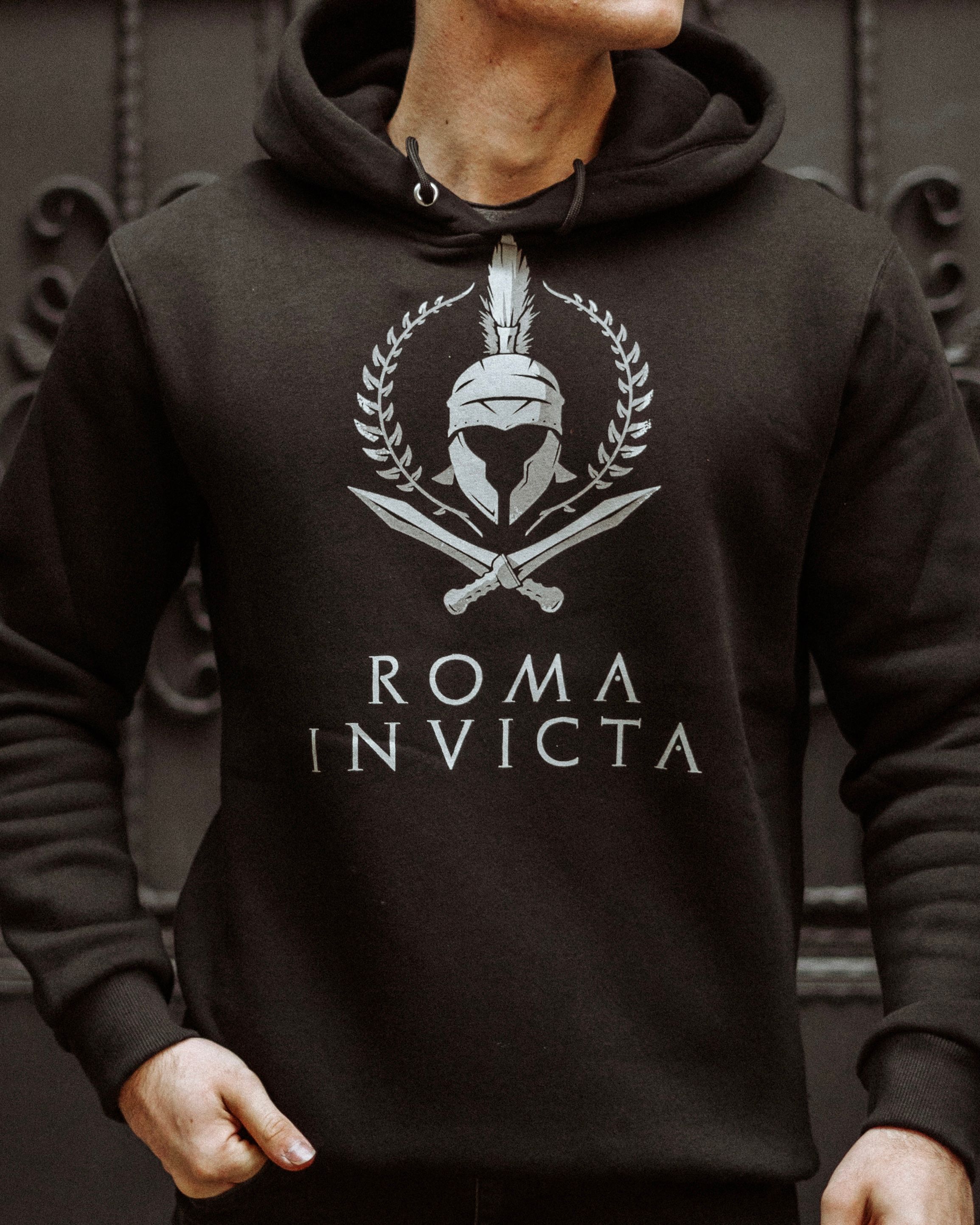 ROMA INVICTA - Özel Tasarım Siyah Hoodie