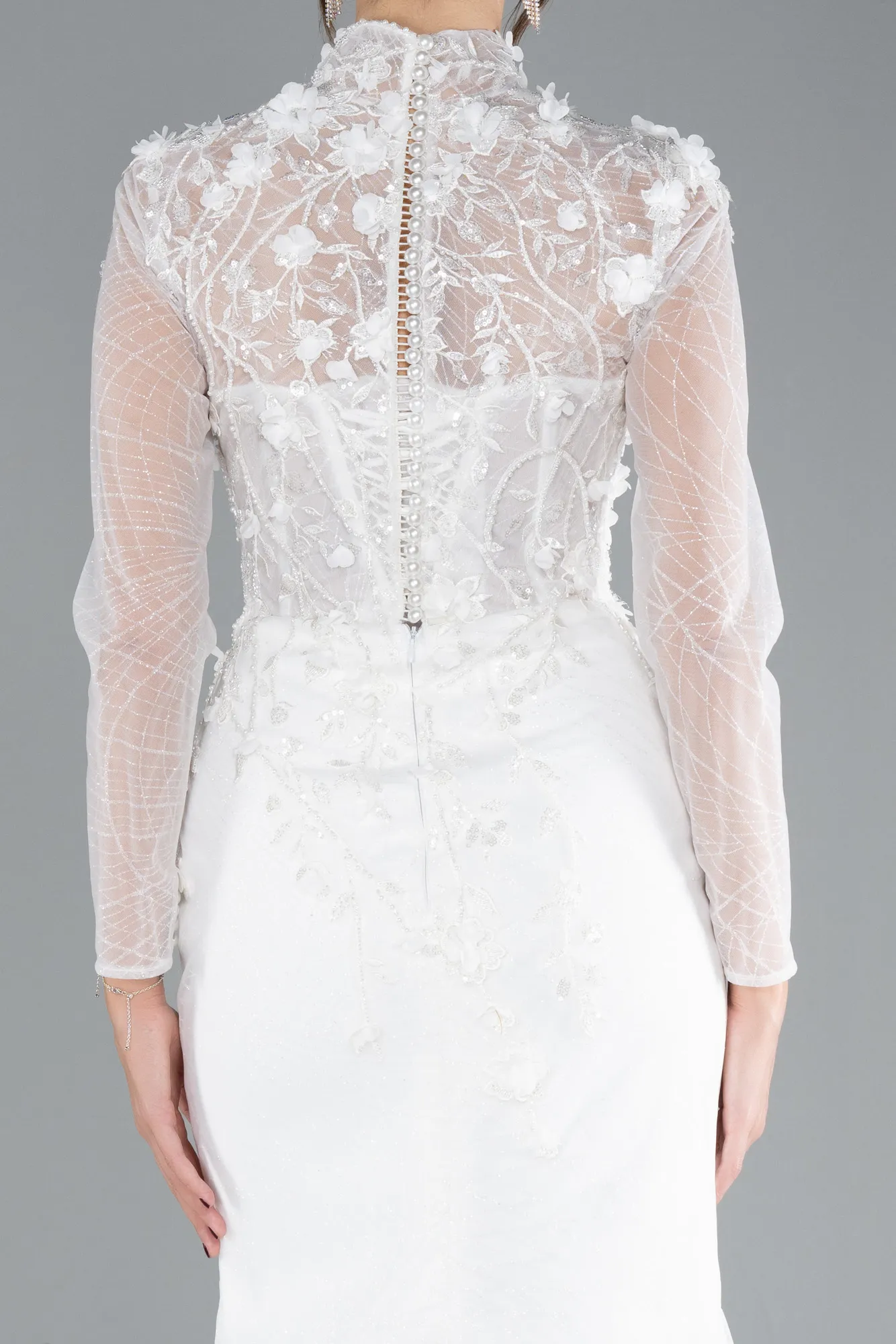 Long Sleeve Guipure Silvery Tail Wedding Dress ABU4342