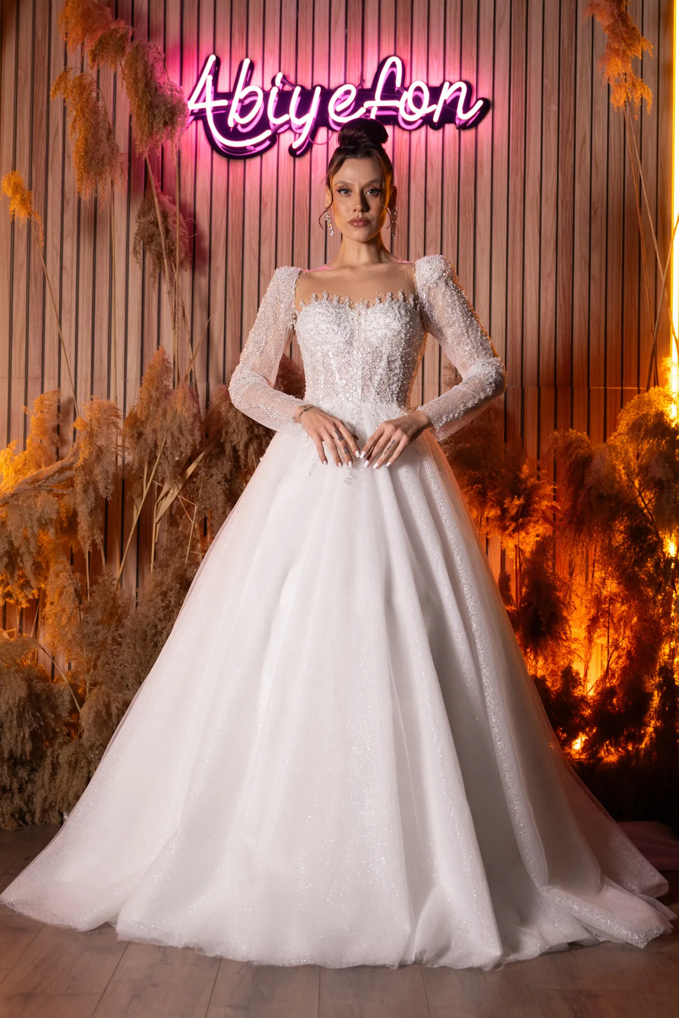 Stoned Long Sleeve Underwire Silvery Wedding Dress ABG055