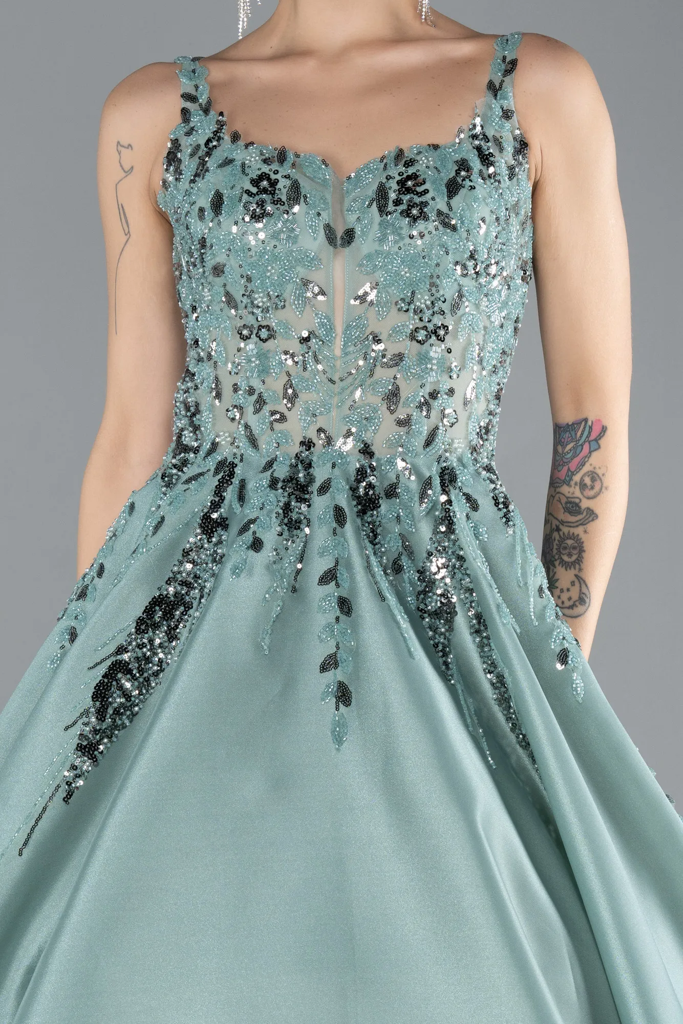 Sleeveless Embroidered Long Haute Couture Dress ABU4447