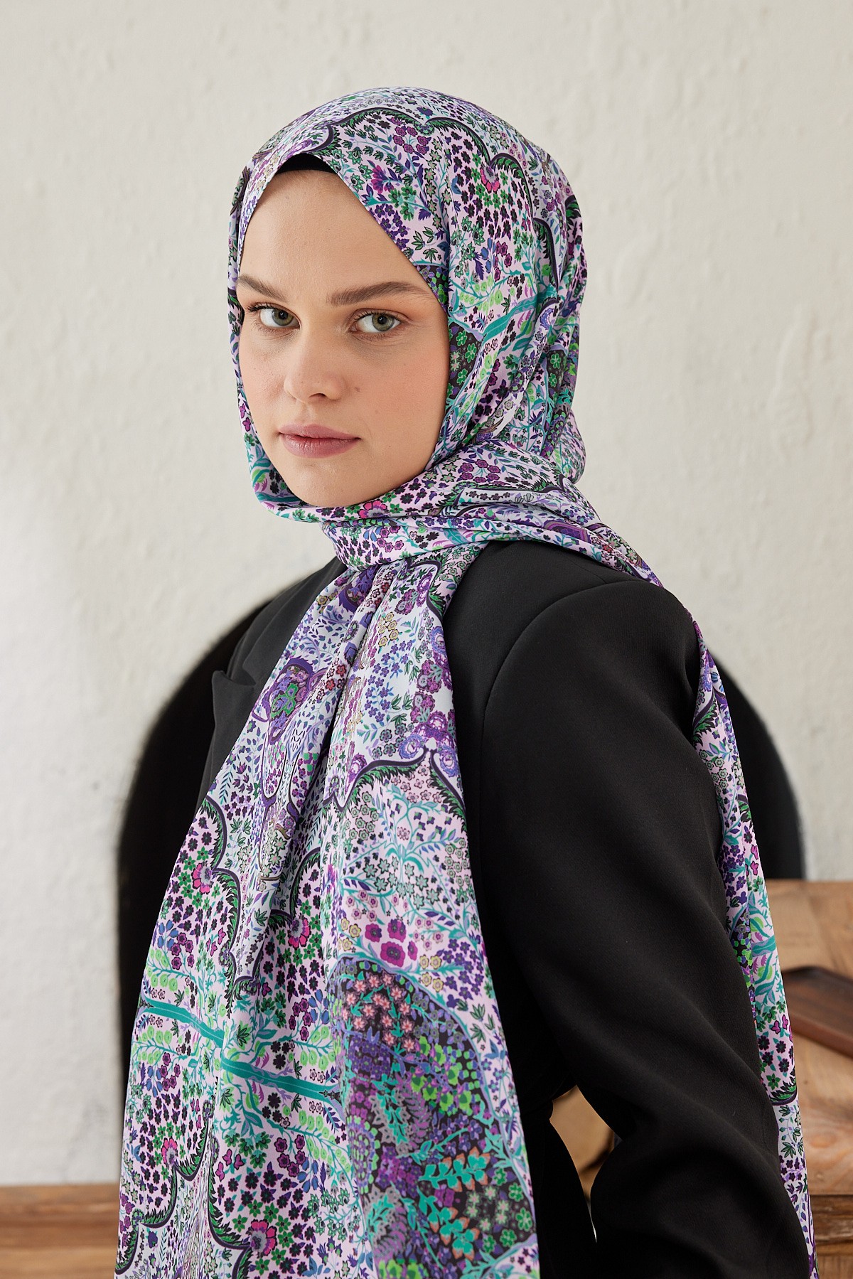 Silky Shawl Munhani Pattern - Beyaz-Mor