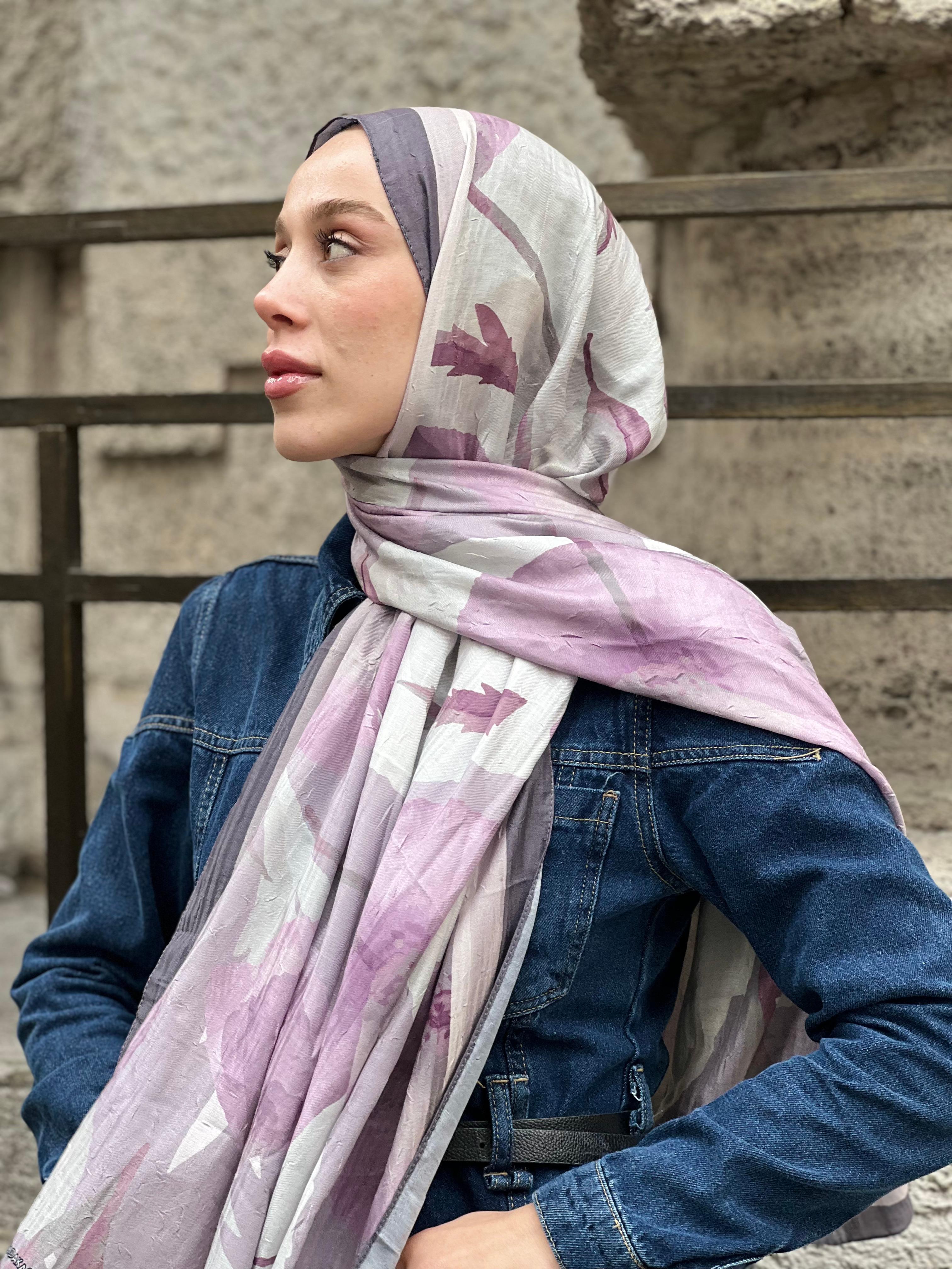 Poppy Pattern Bamboo Shawl - Dark Grey