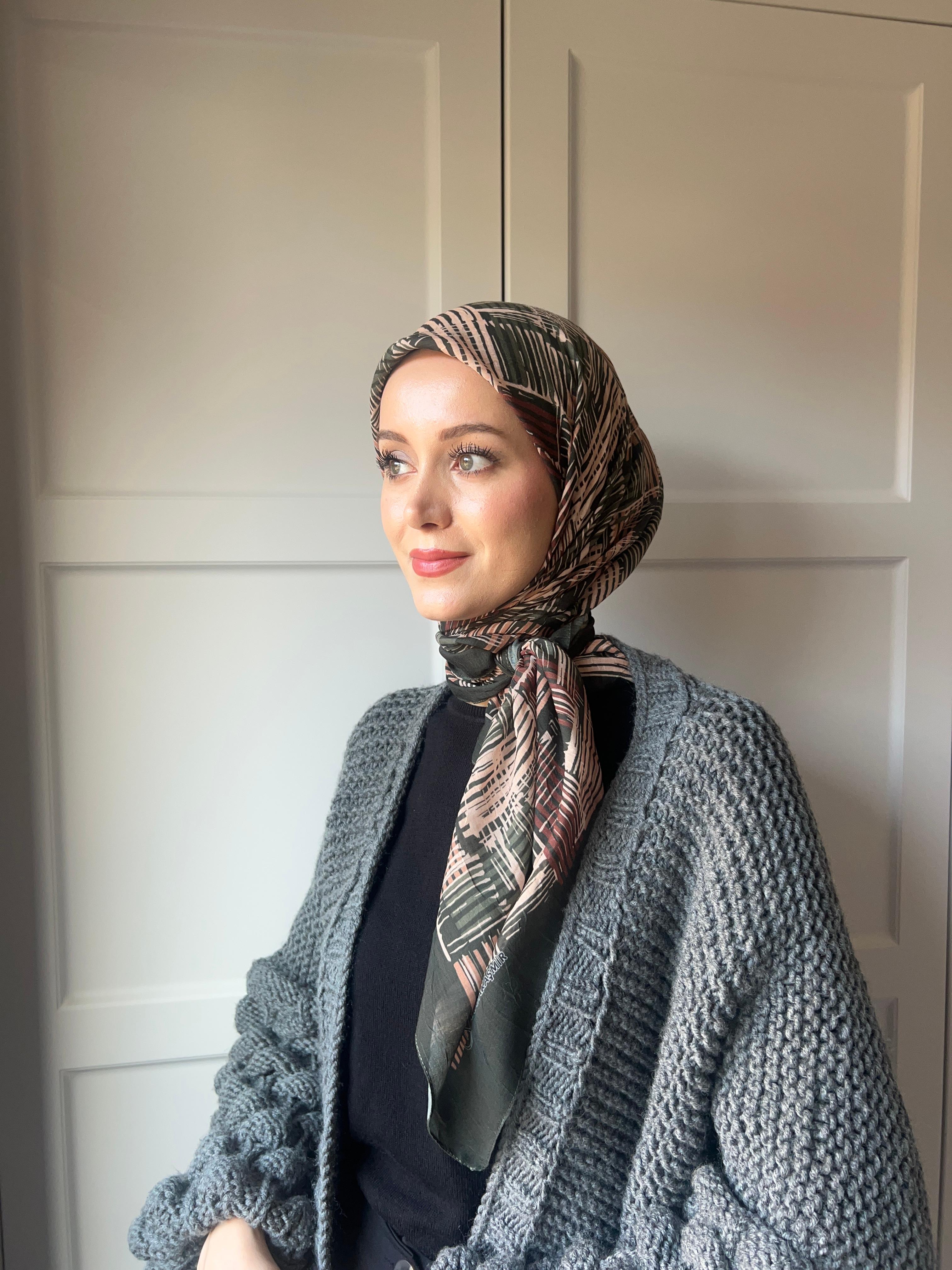 Line Art Pattern Bamboo Scarf - Khaki