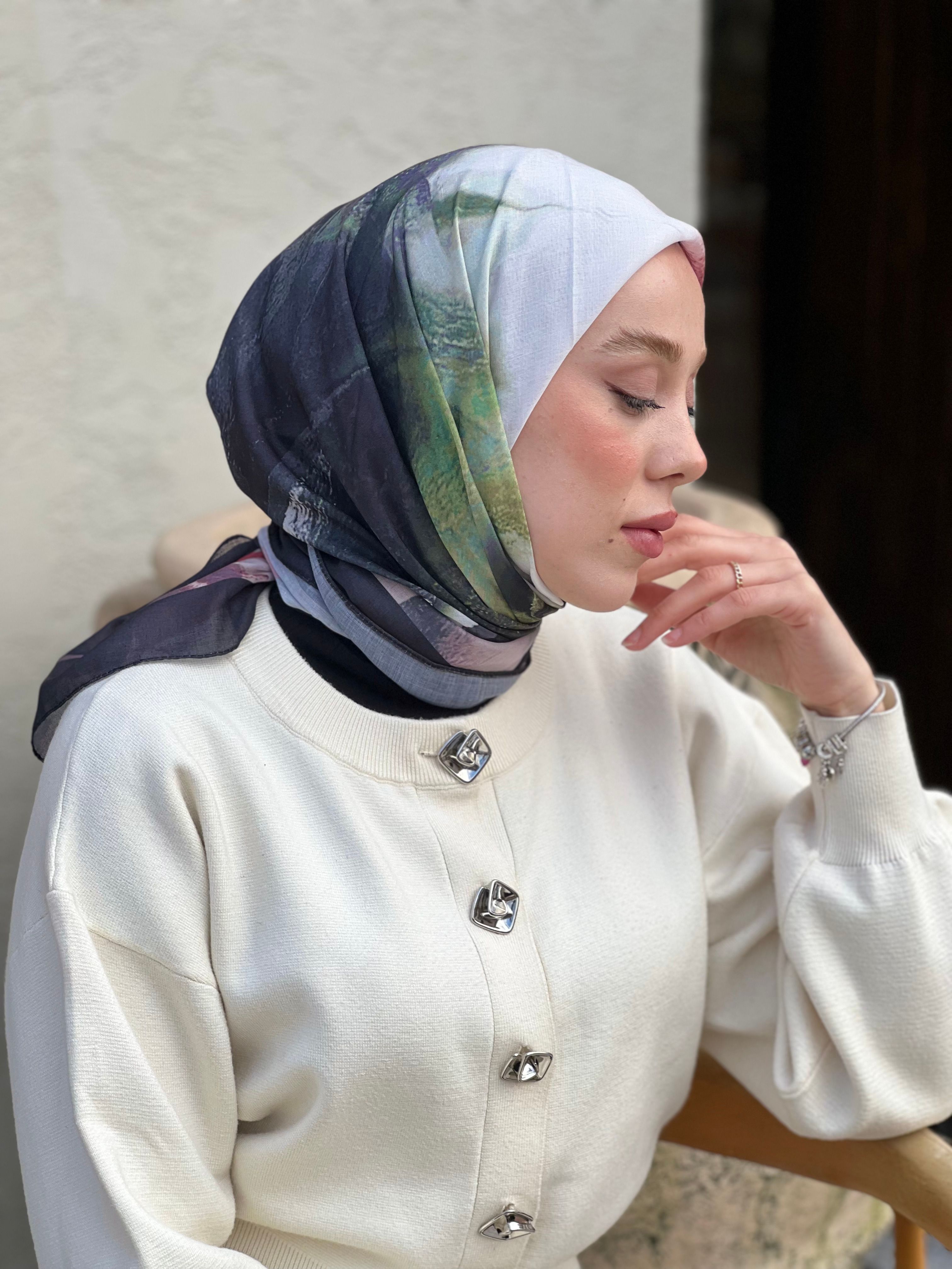 110 Cm Abstract Pattern Scarf