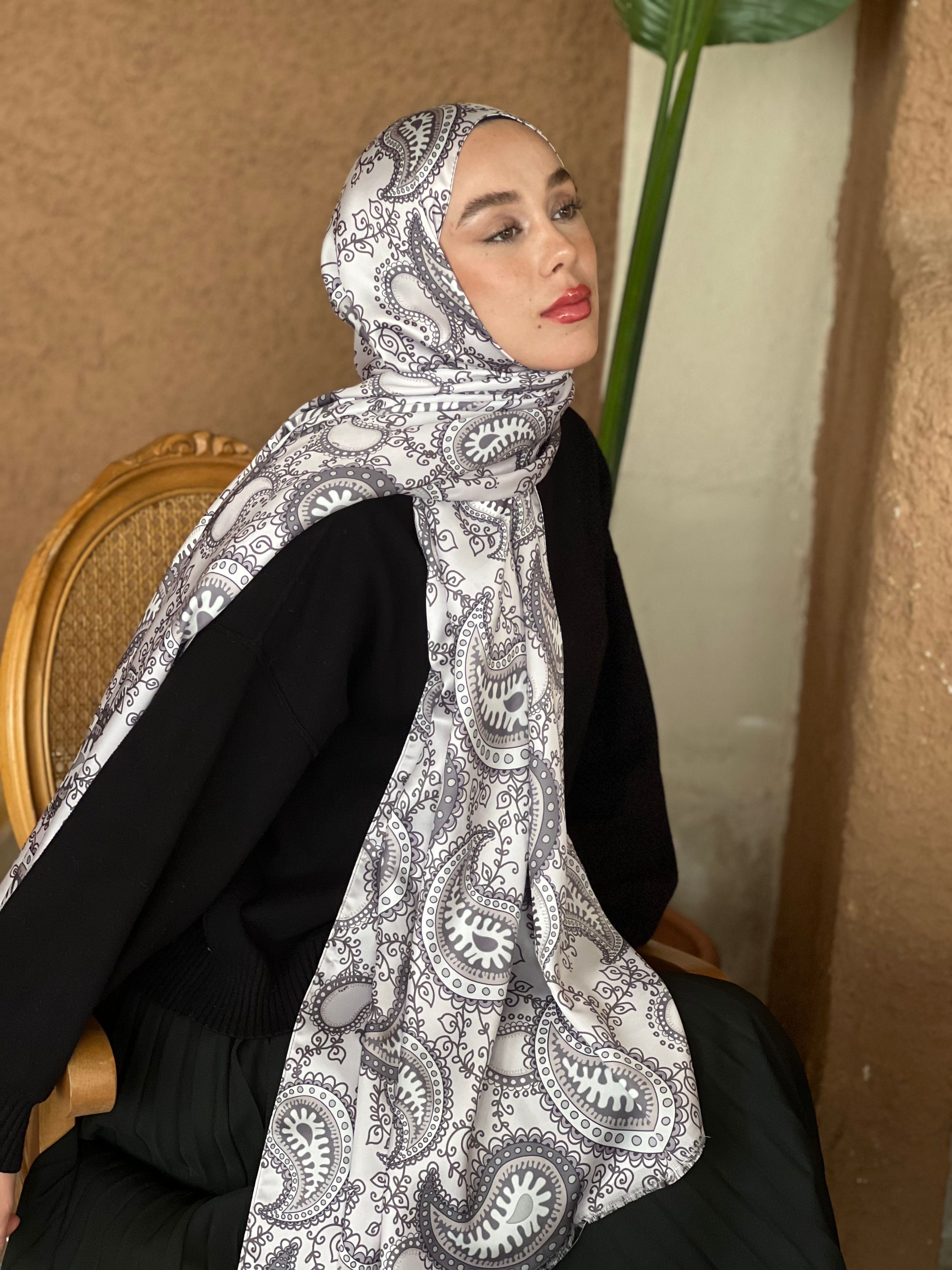 Silky Shawl Chintz Pattern - White