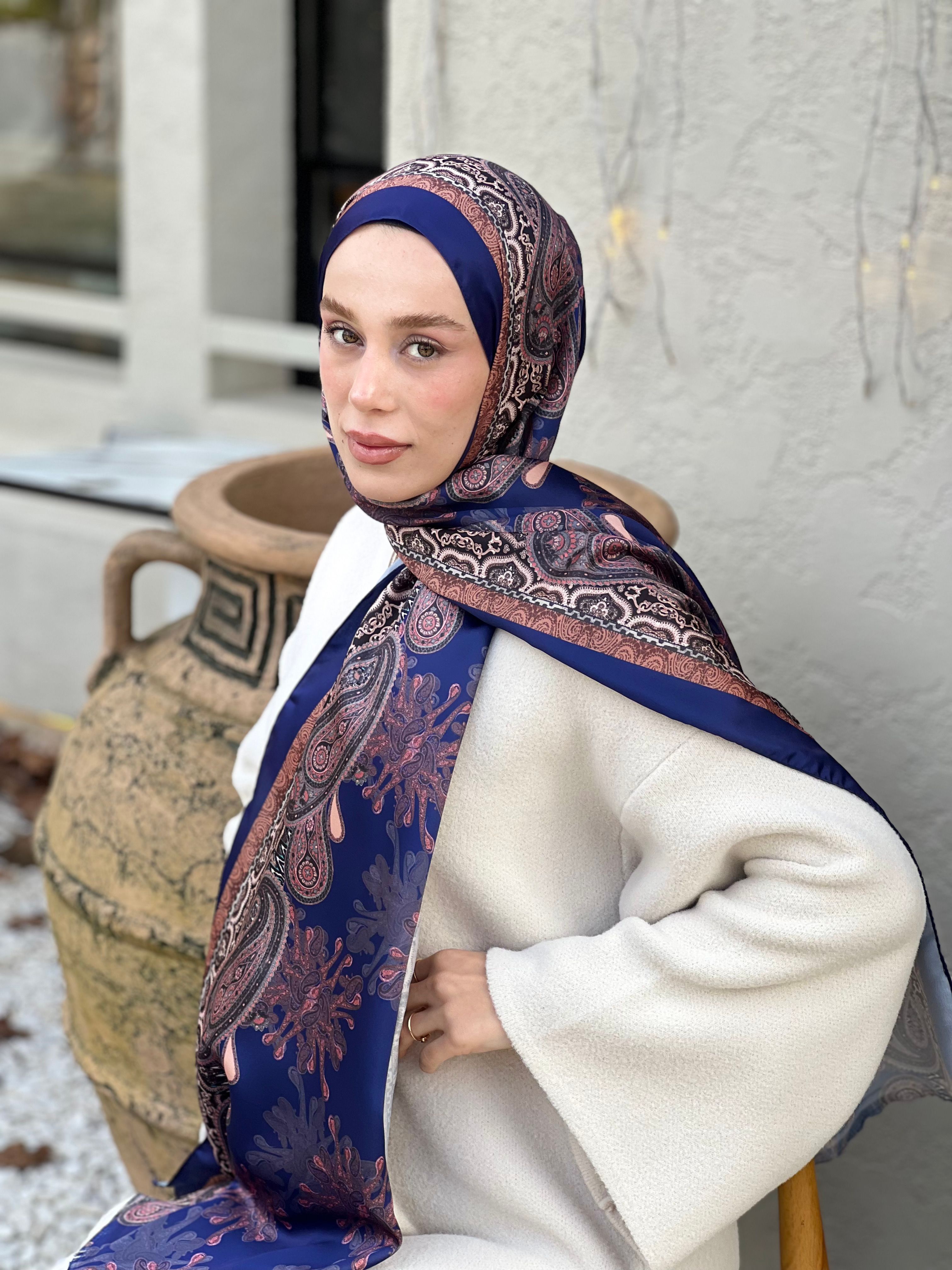 Silky Shawl Rumi Spring Pattern