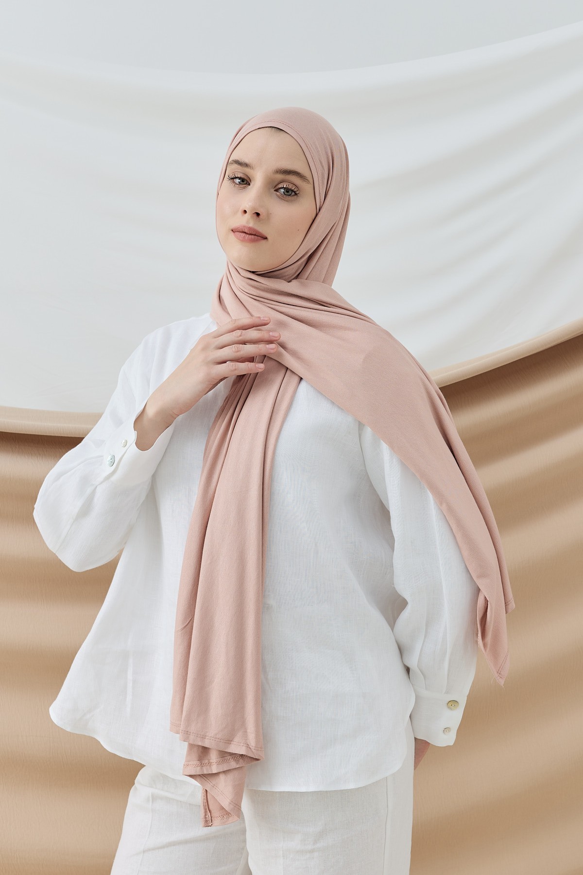 Soft Pembe