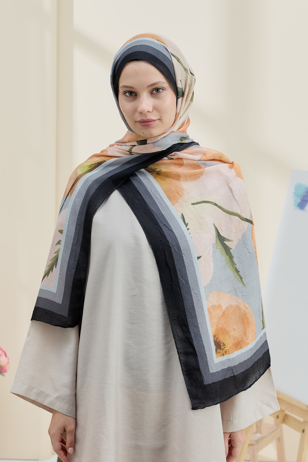 Poppy Pattern Bamboo Shawl - Black-Dark Gray