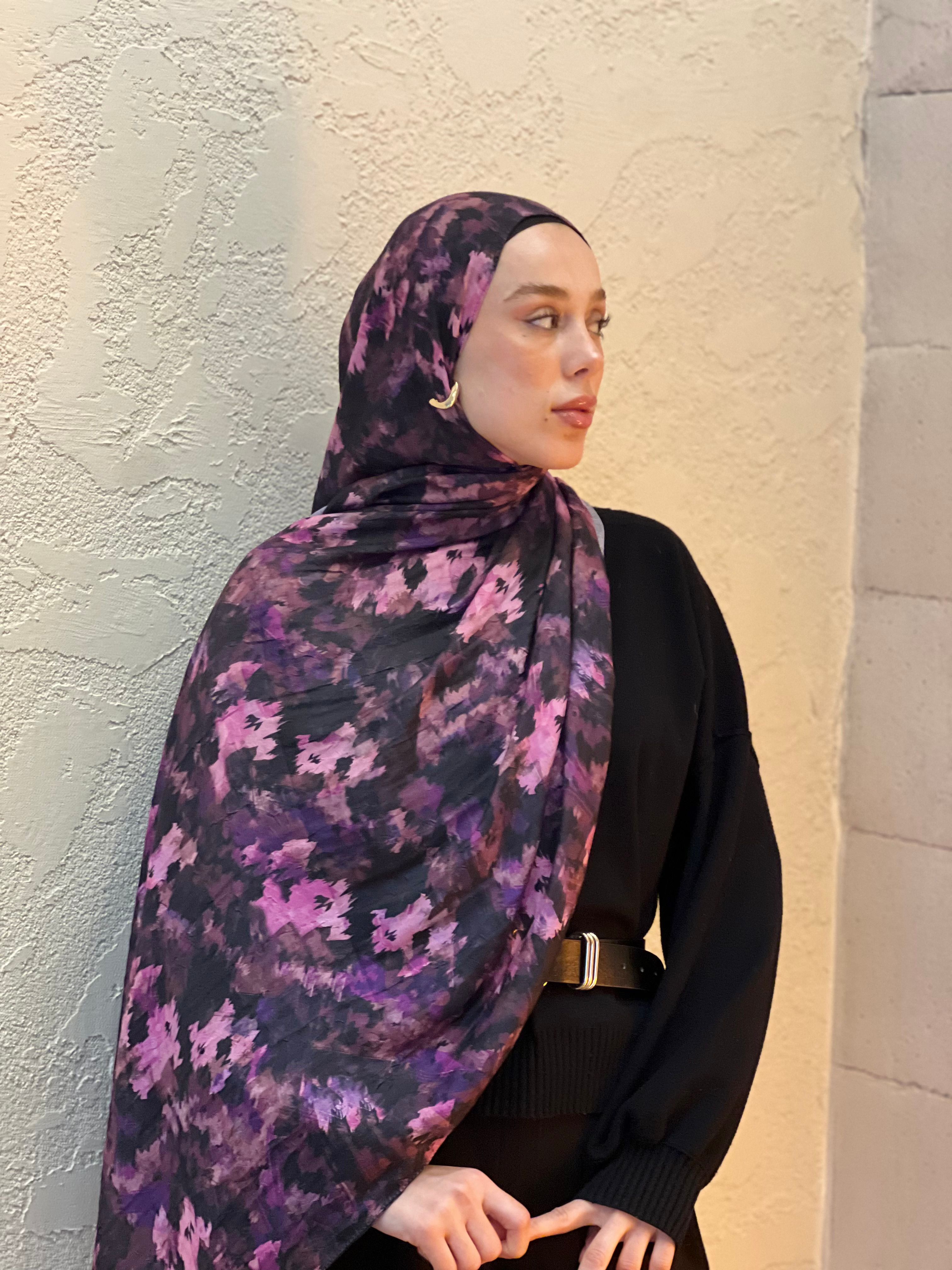 Autumn Pattern Bamboo Shawl - Black-Purple