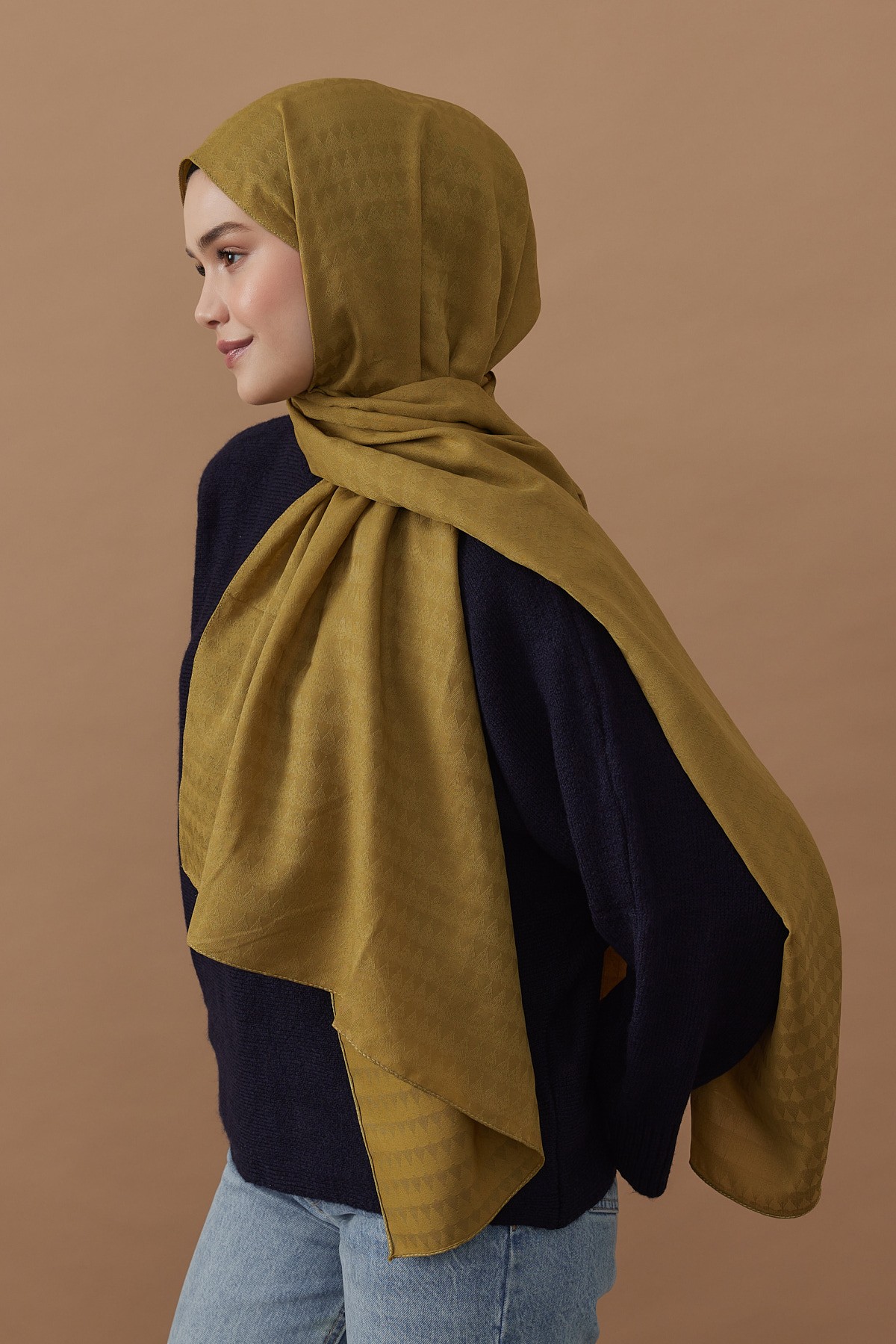 Soft Jacquard Series Triangle Pattern Shawl - Bronze