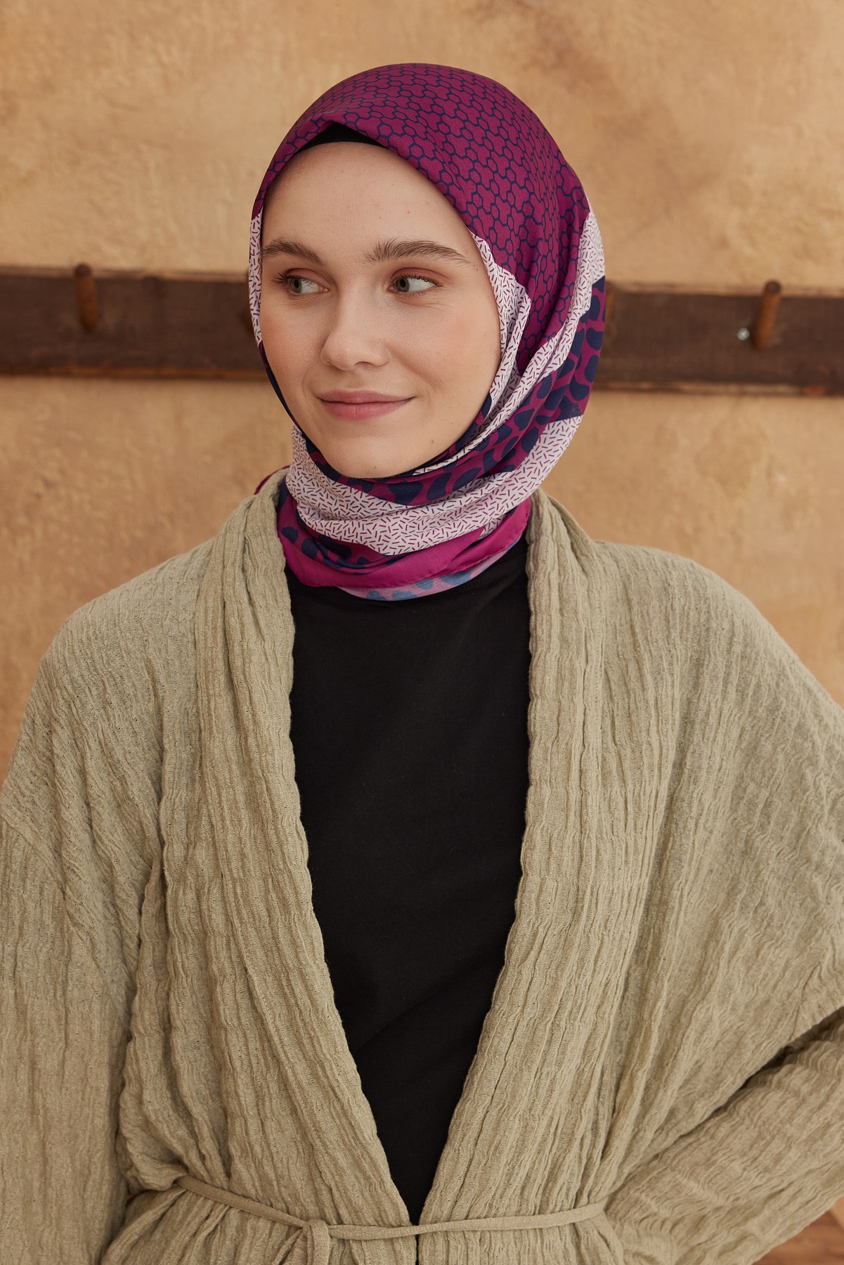 Honeycomb Leopard Pattern Cotton Scarf