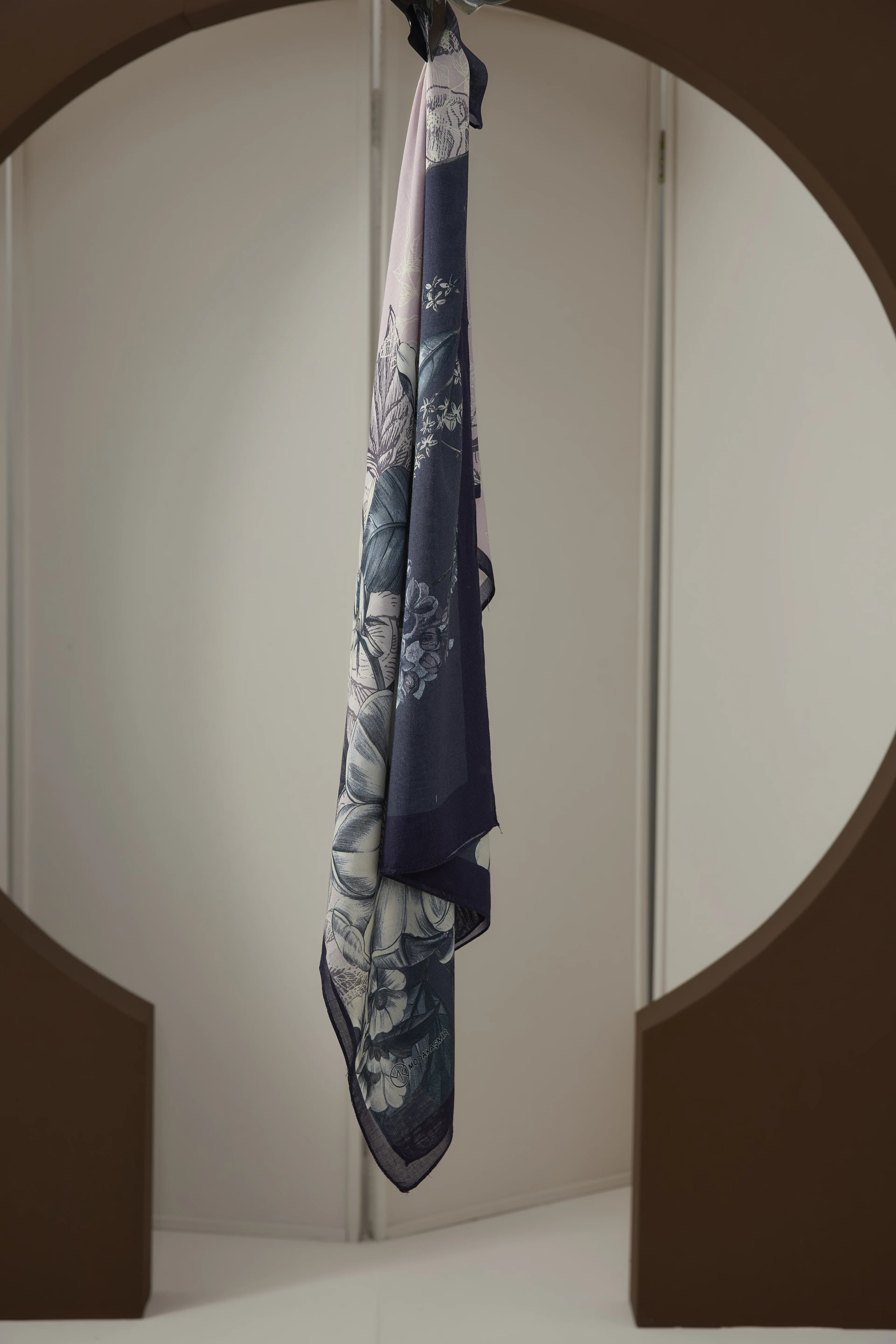 Moran Desen - Lacivert-Bej