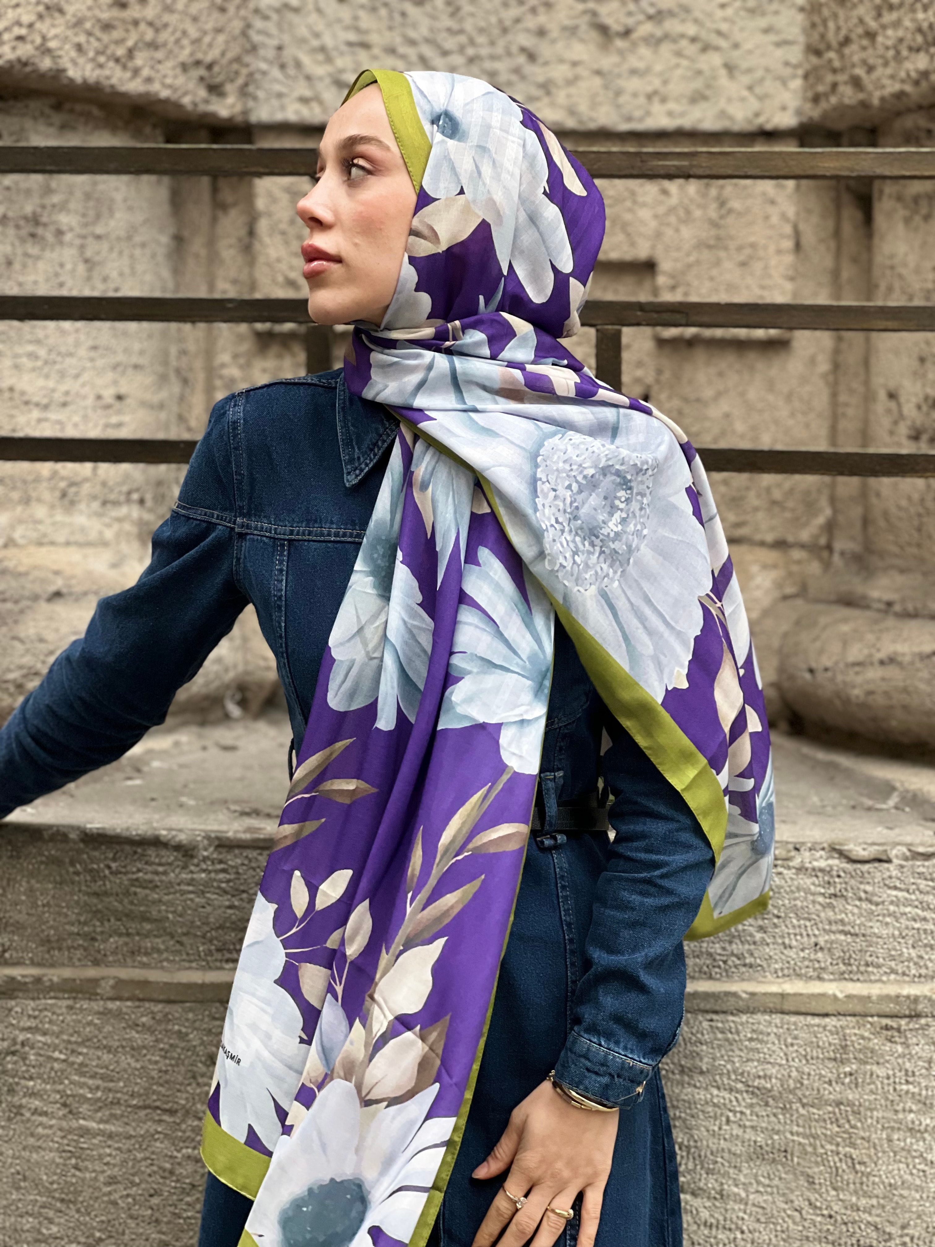 Kamelia Desen Çizgili Şal