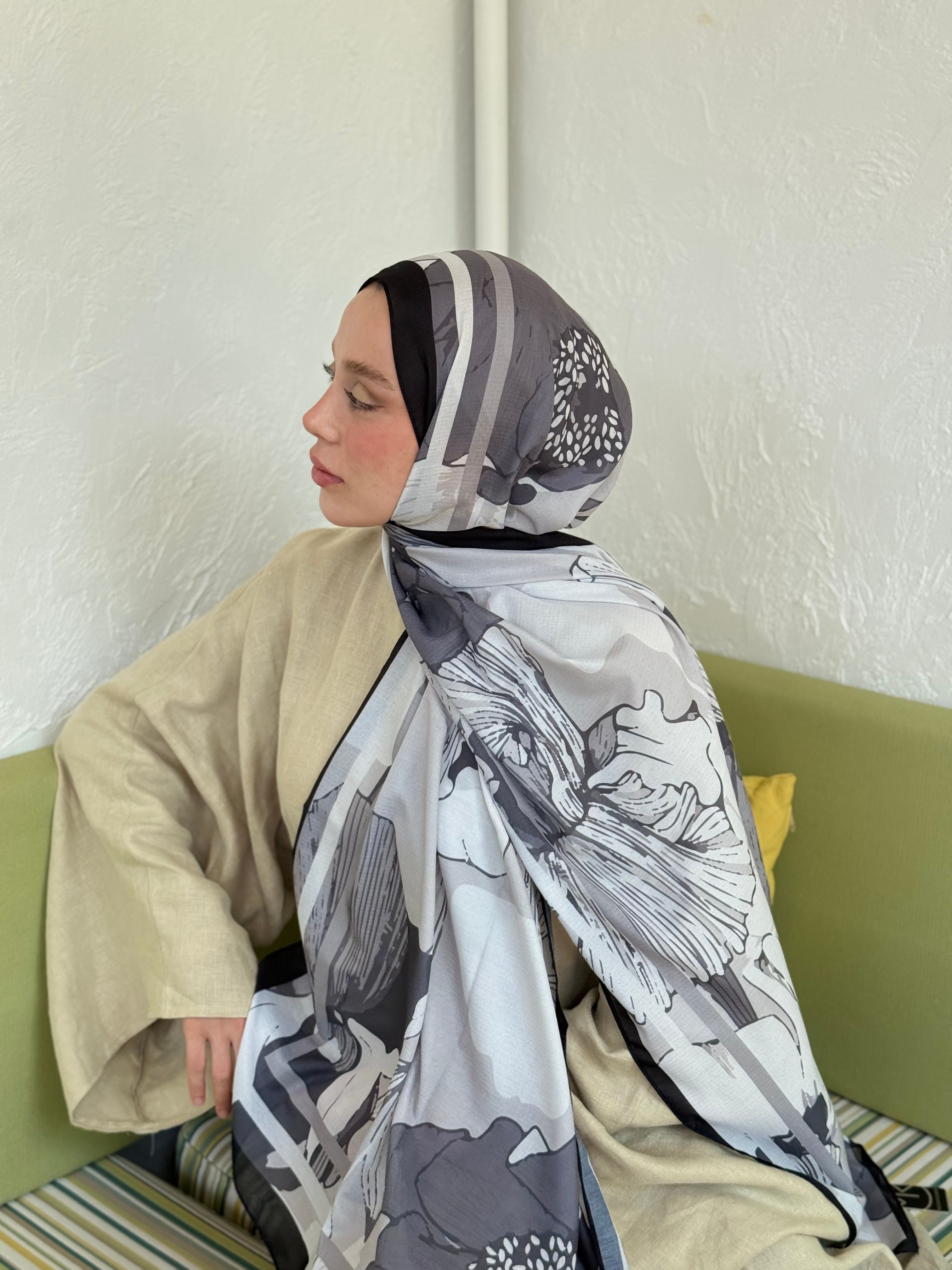 Shelia Desen Lina Şal
