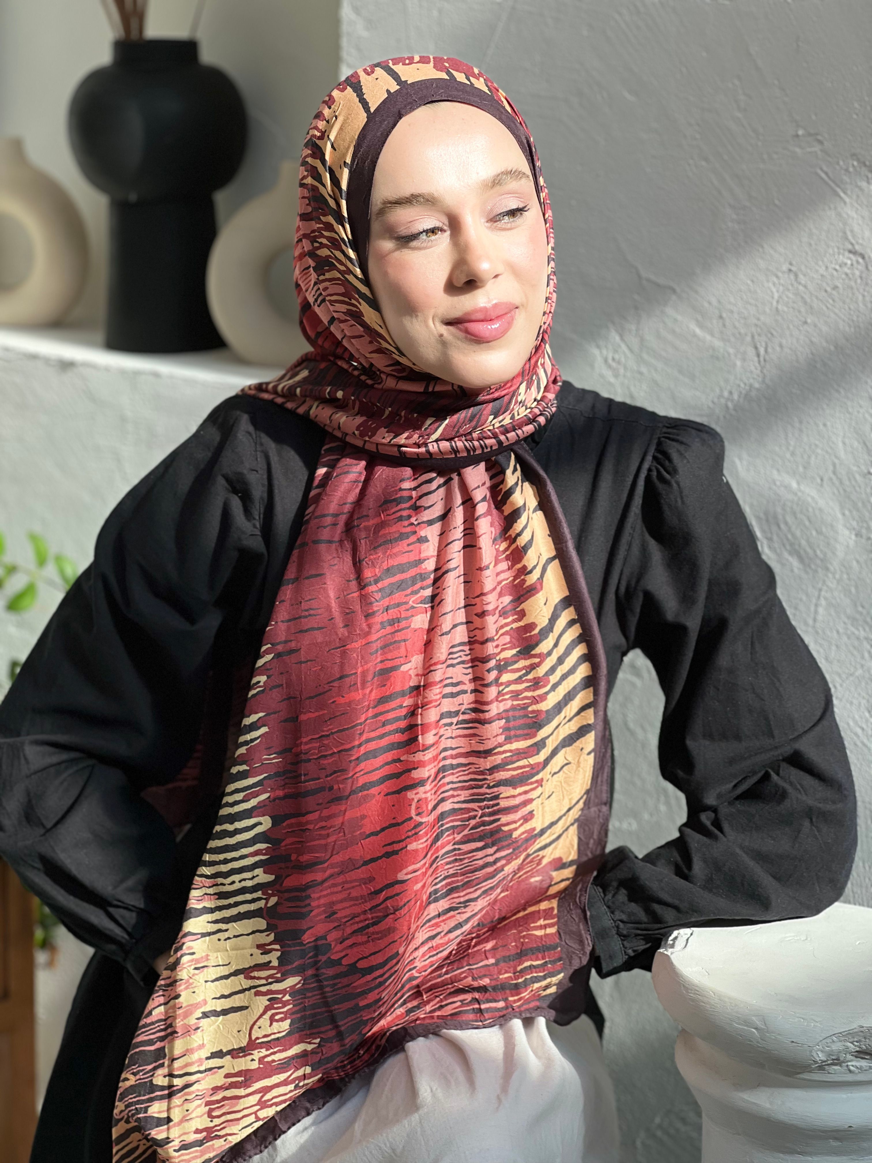 Linye Pattern Bamboo Shawl - Black-Red