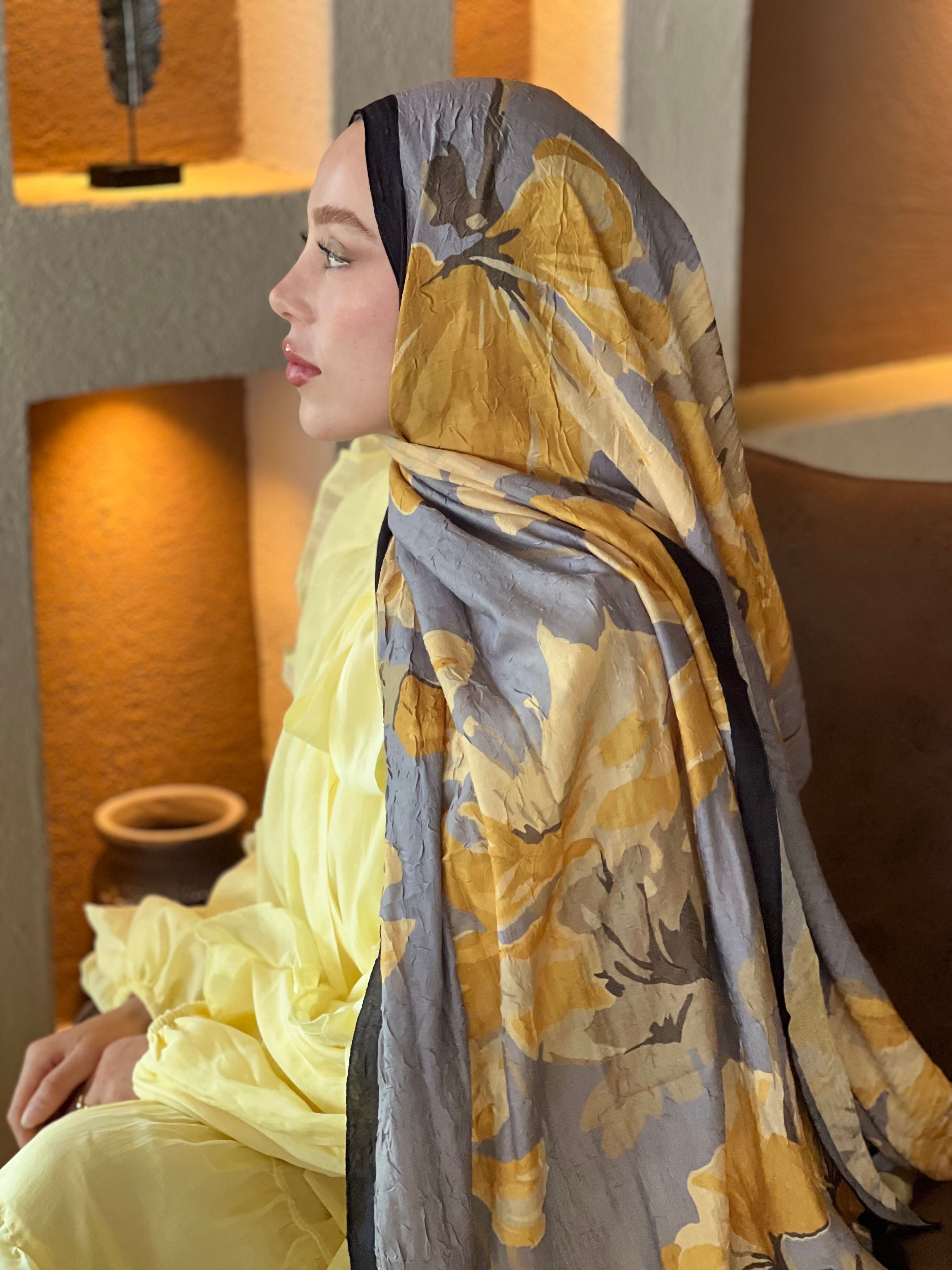 Rhapsody Pattern Bamboo Shawl - Black Mink