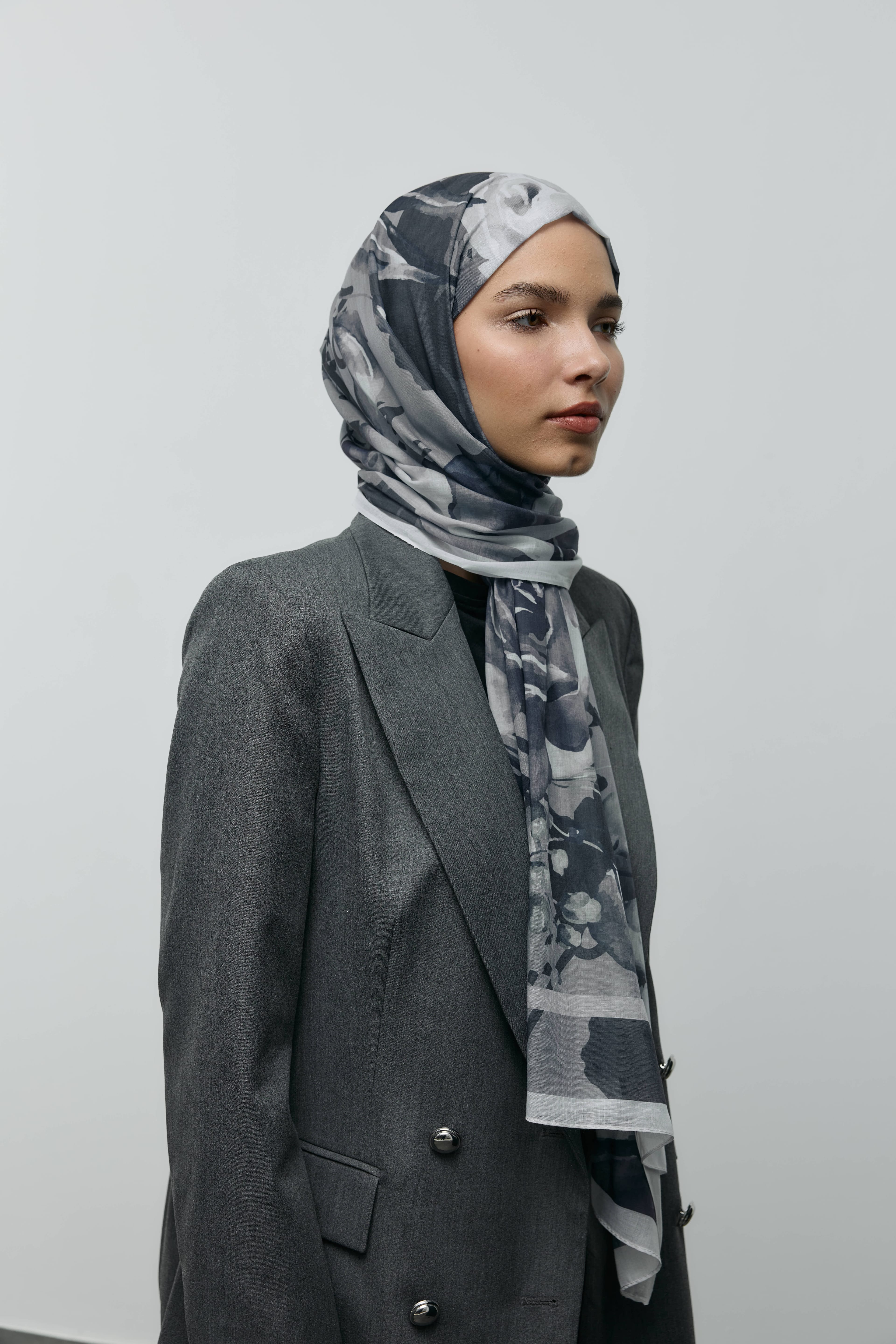 Flores Desen Aya Şal - Gri