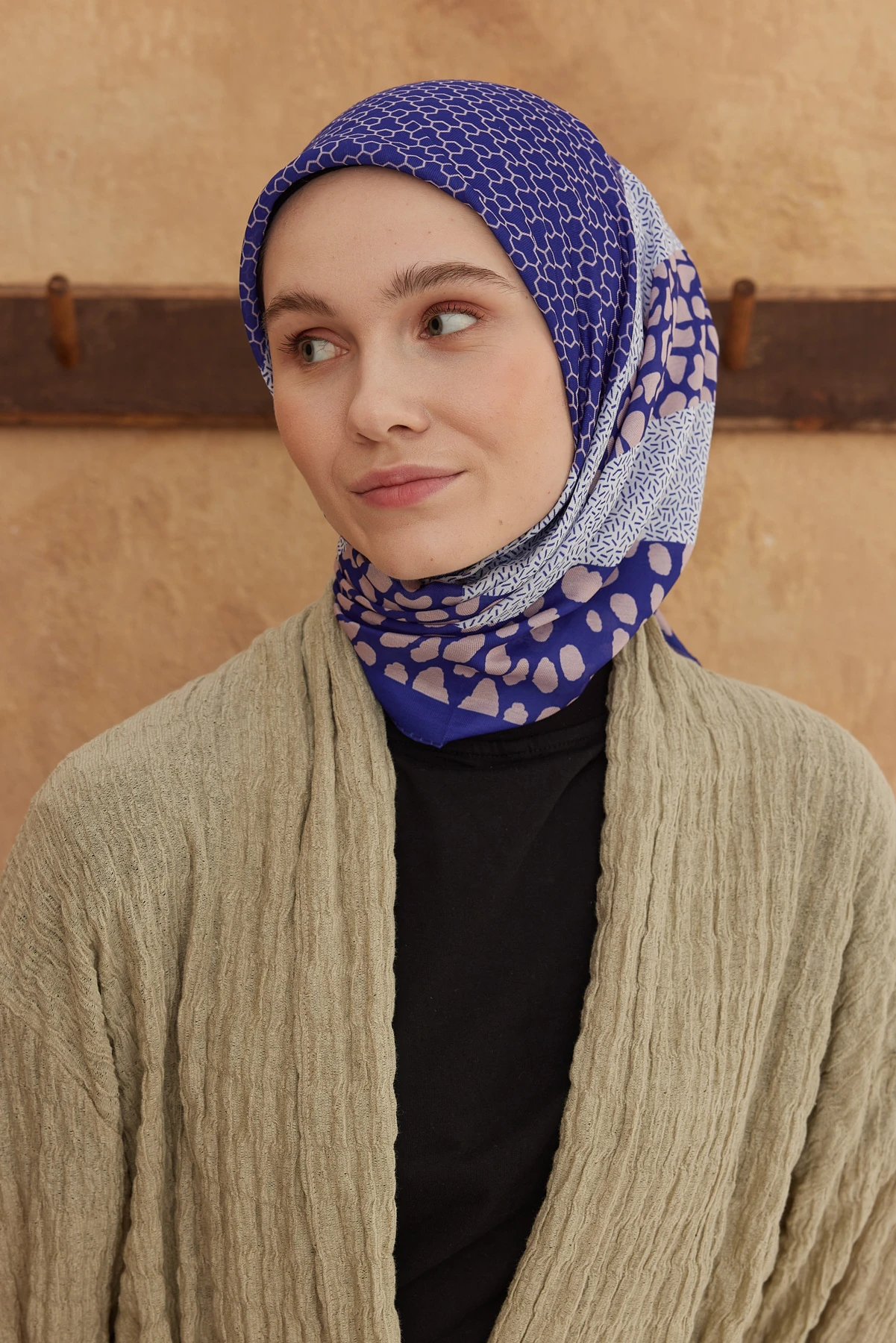 Petek Leopar Desen Pamuk Eşarp