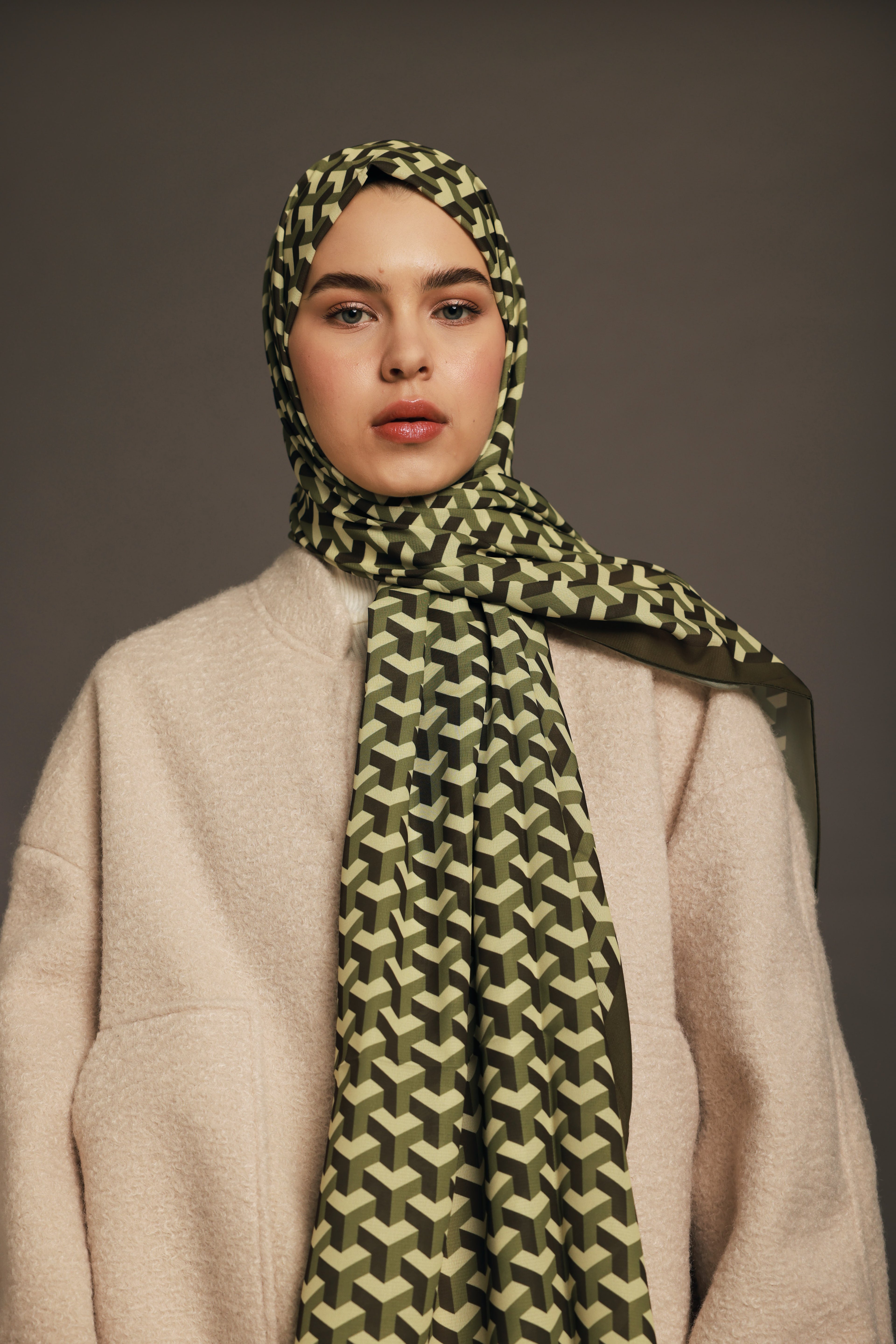 3D Scarf Step Pattern Medina Silk Shawl - Haki