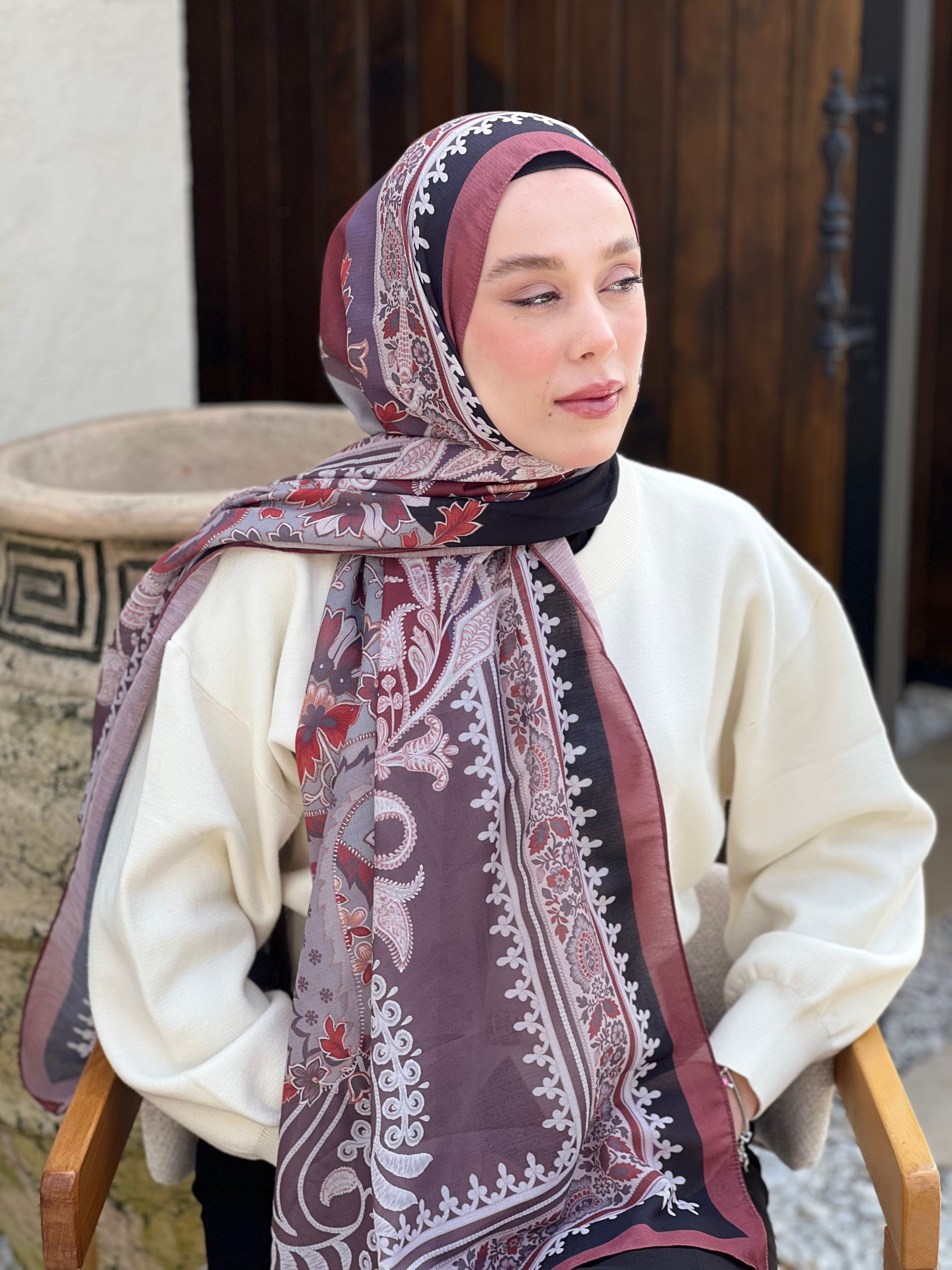 Meknes Pattern Lina Shawl - Burgundy-Oleaster