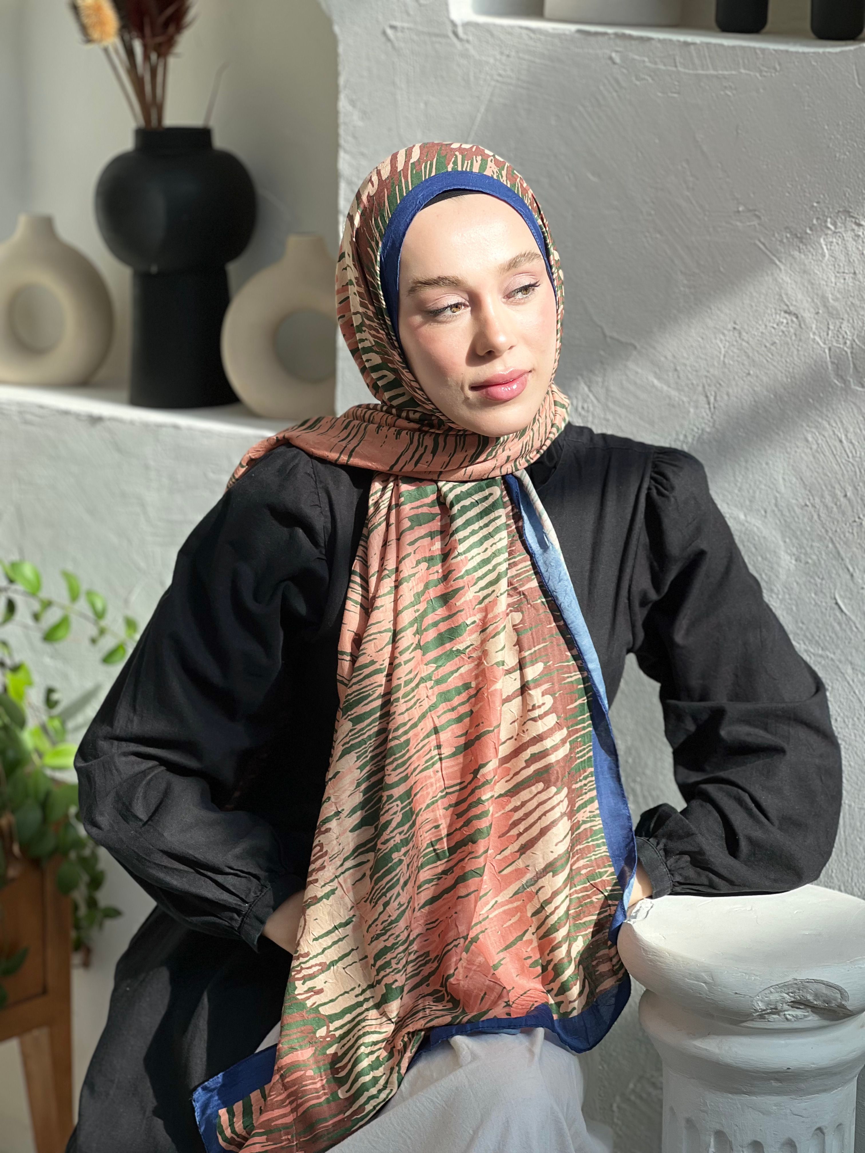 Linye Pattern Bamboo Shawl - Midnight Blue