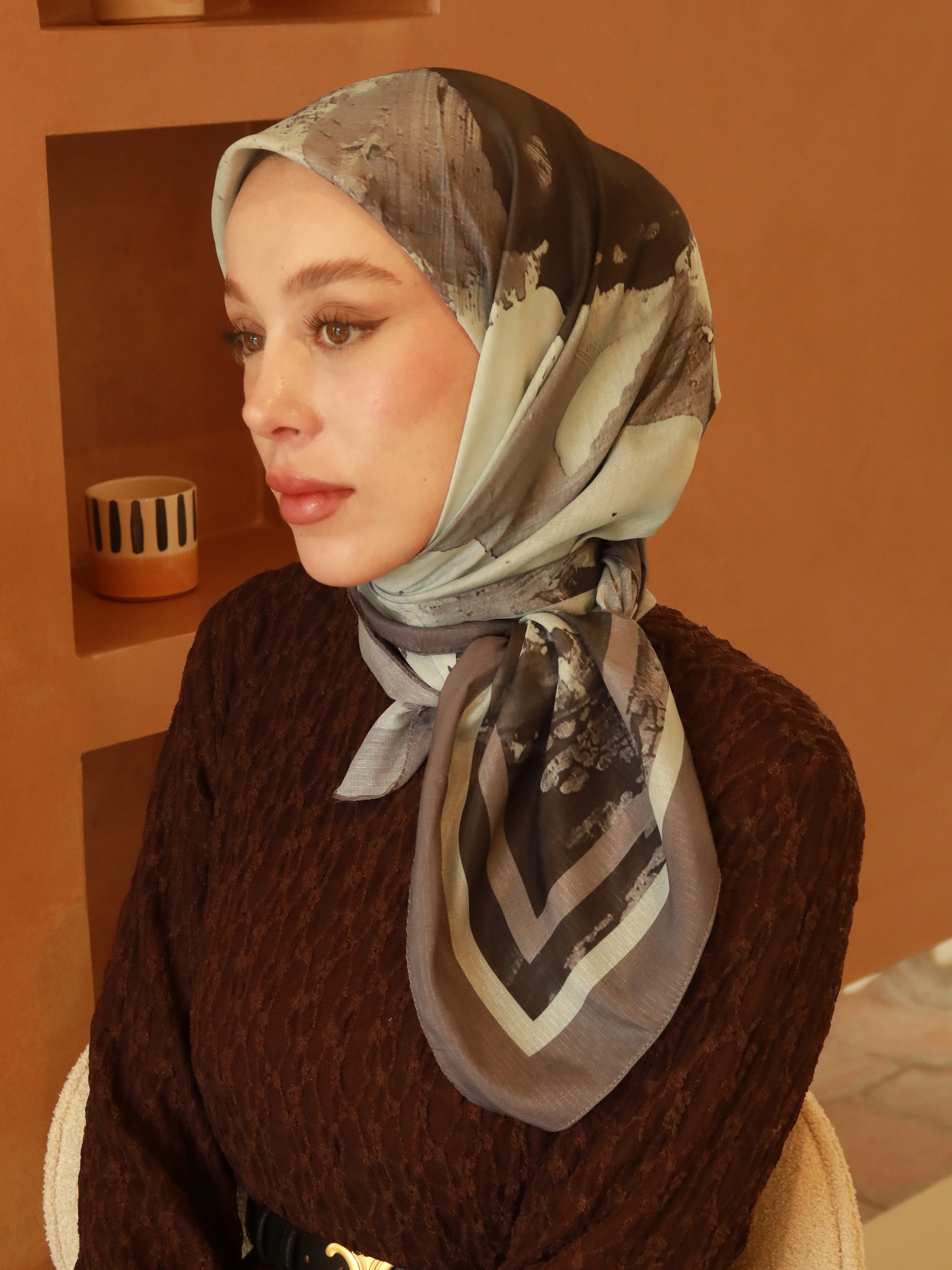 Lymera Desen Lina Eşarp - Koyu Gri