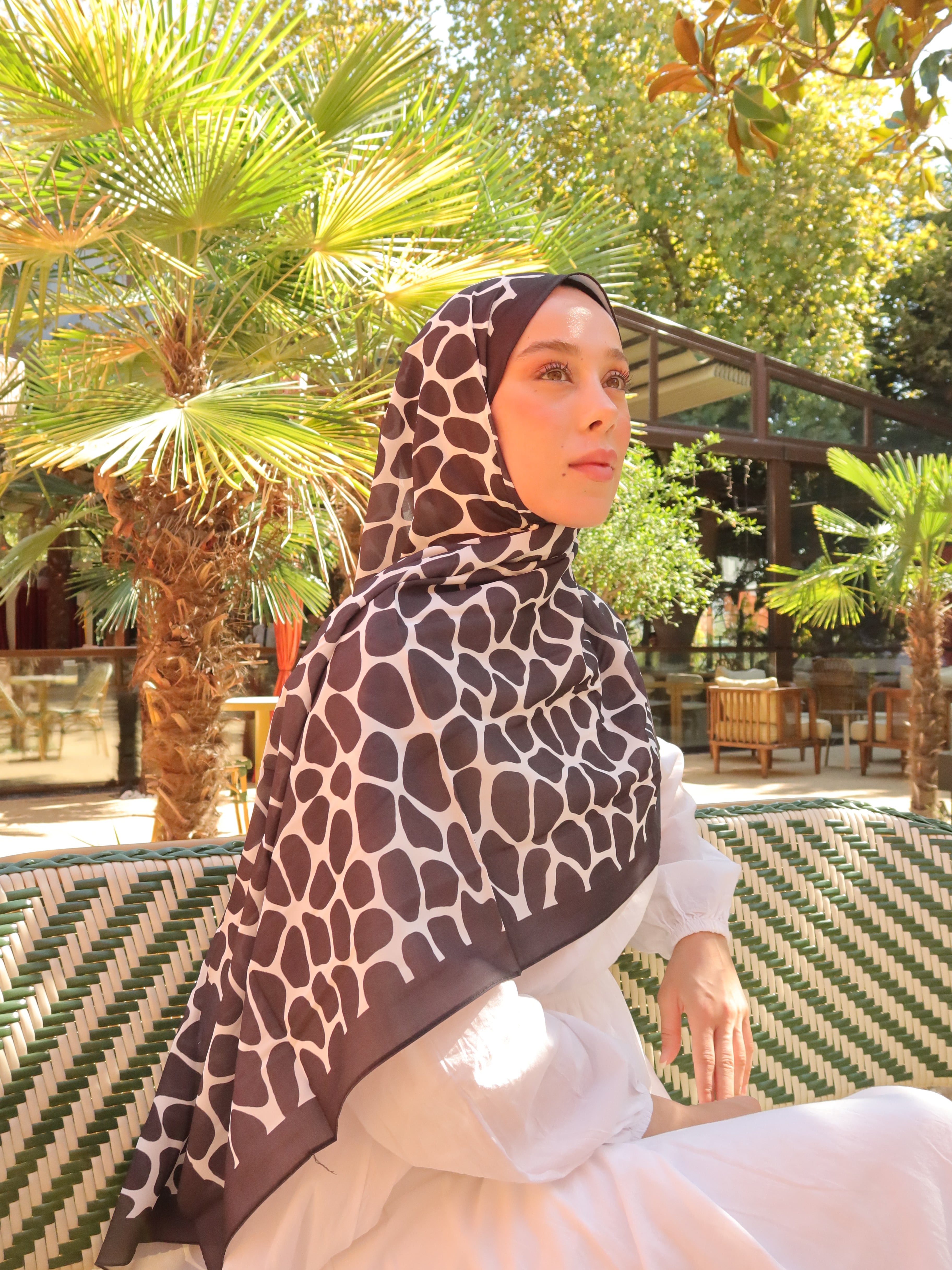 Black And White Medine İpeği Şal  - Stone Desen