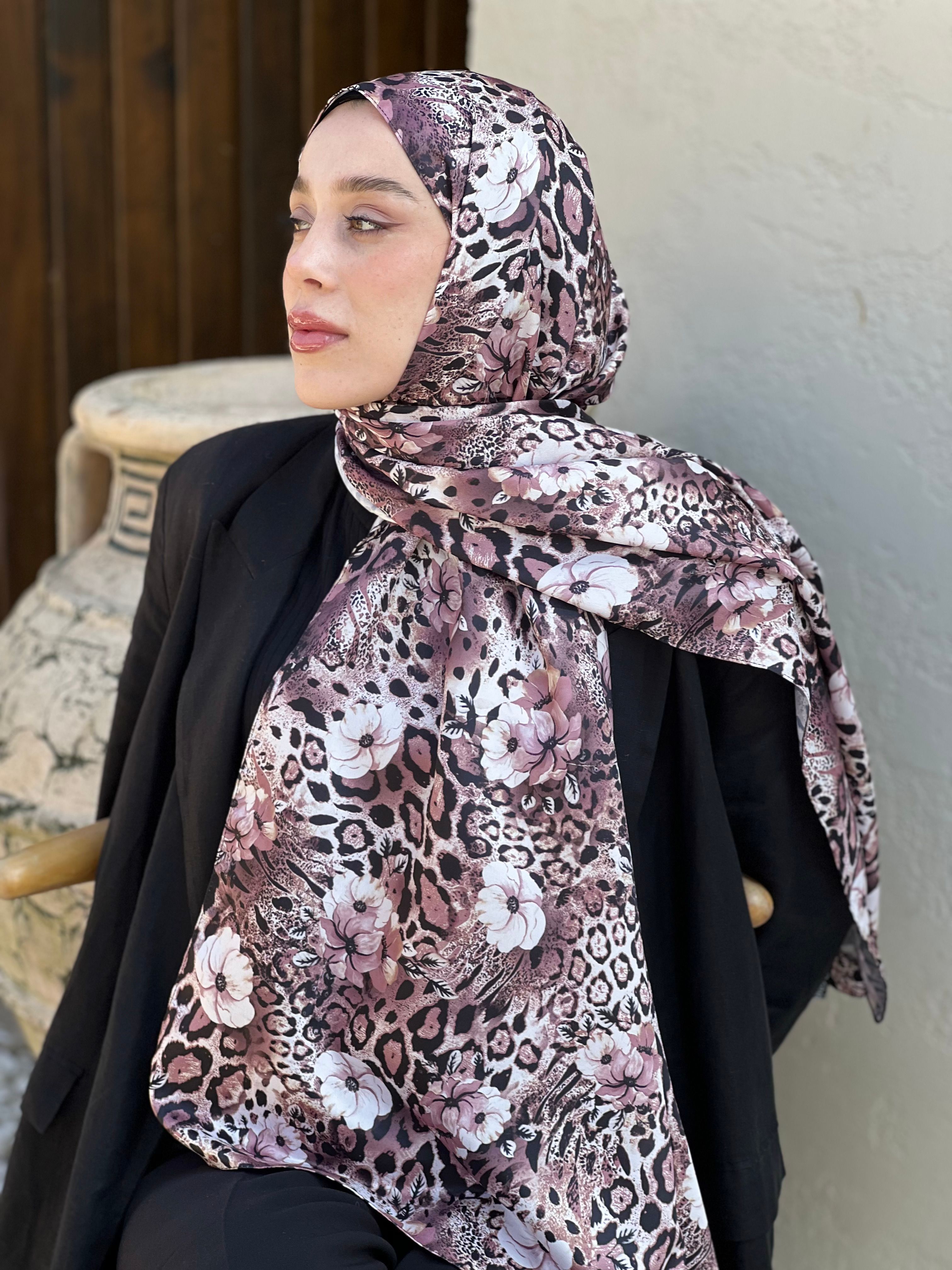 Flor Pattern Twill Shawl