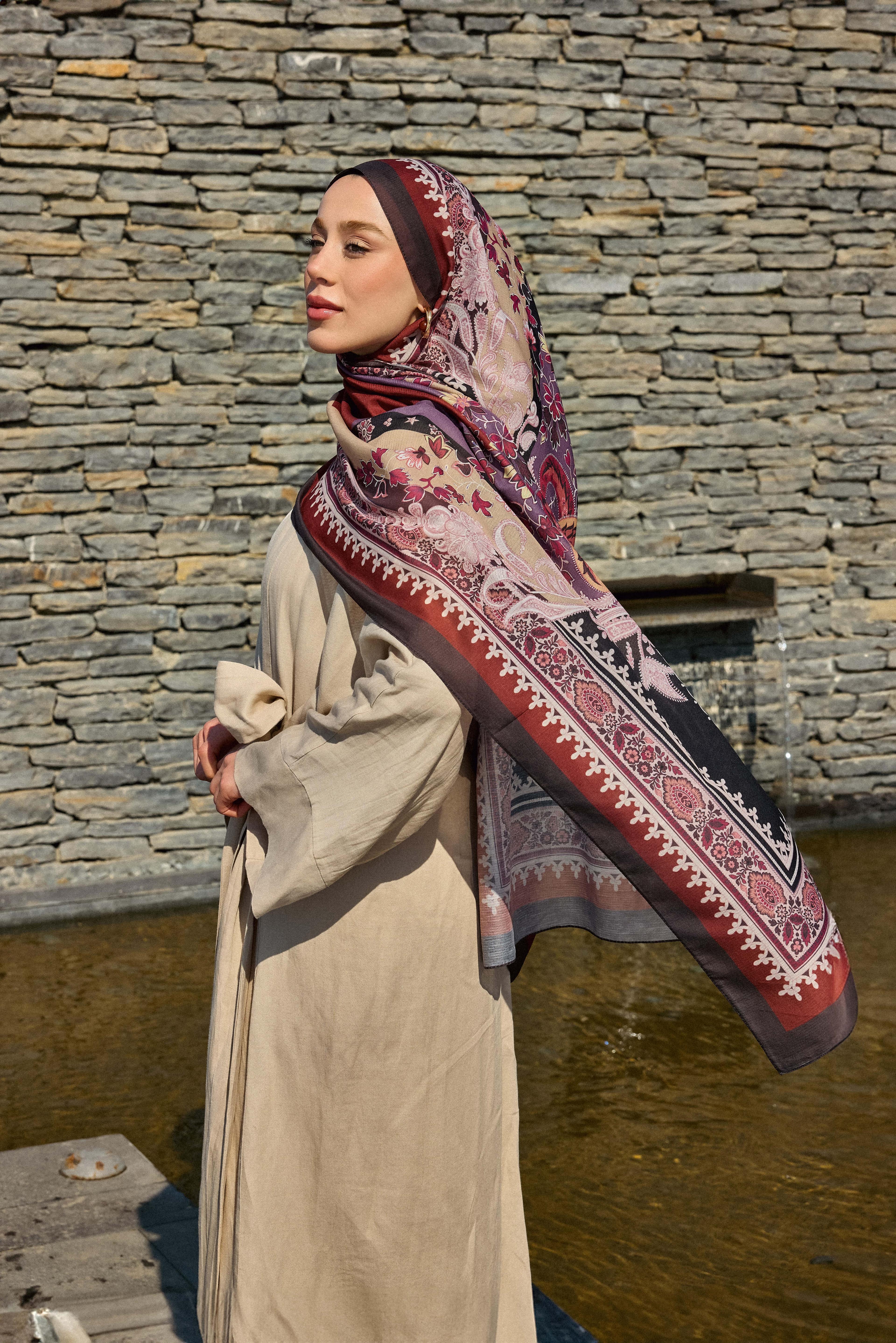 Meknes Pattern Lina Shawl - Black-Burgundy